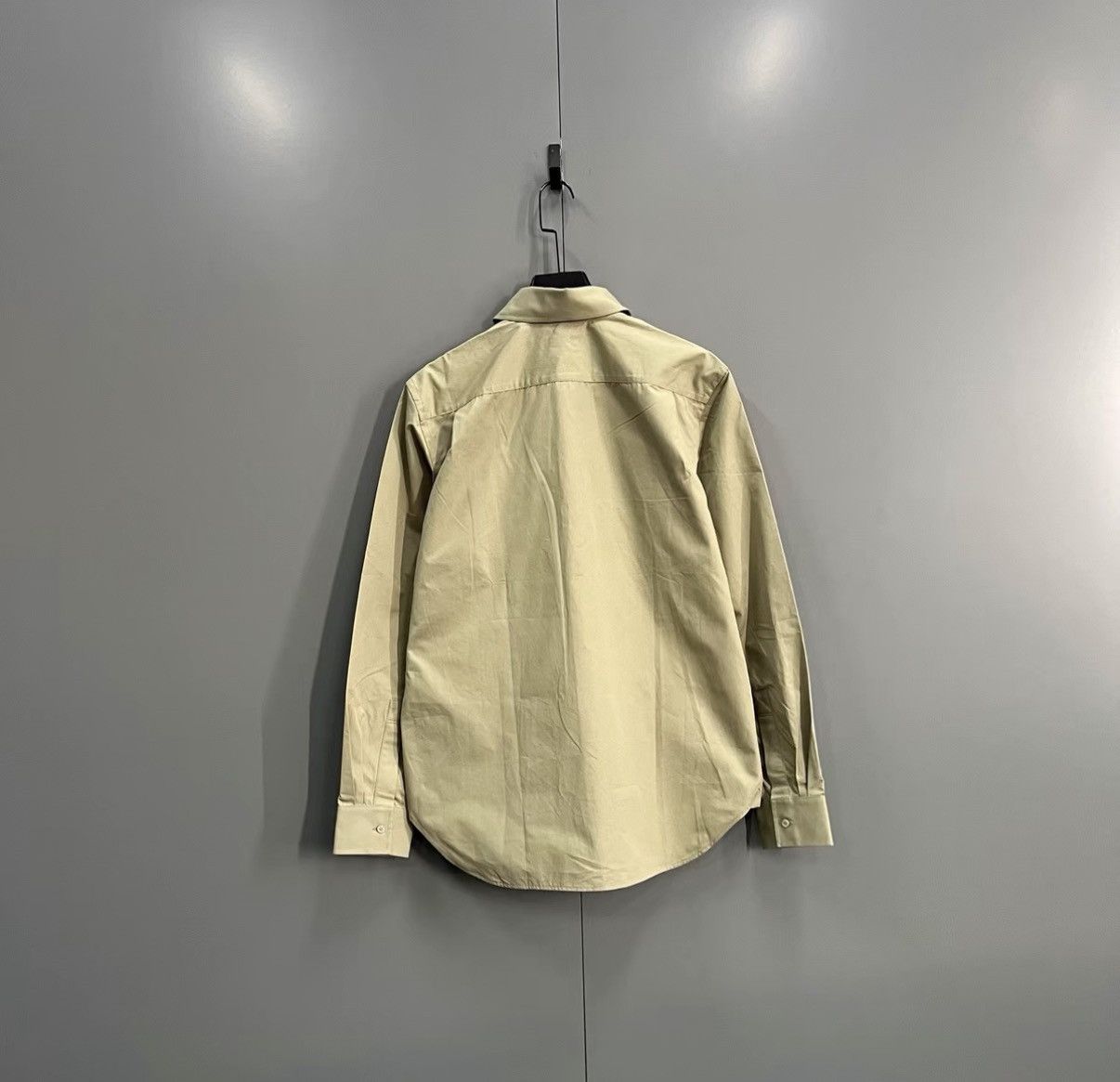 Burberry Burberry Solid Equestrian Knight Logo Shirt J41 Size US M / EU 48-50 / 2 - 2 Thumbnail
