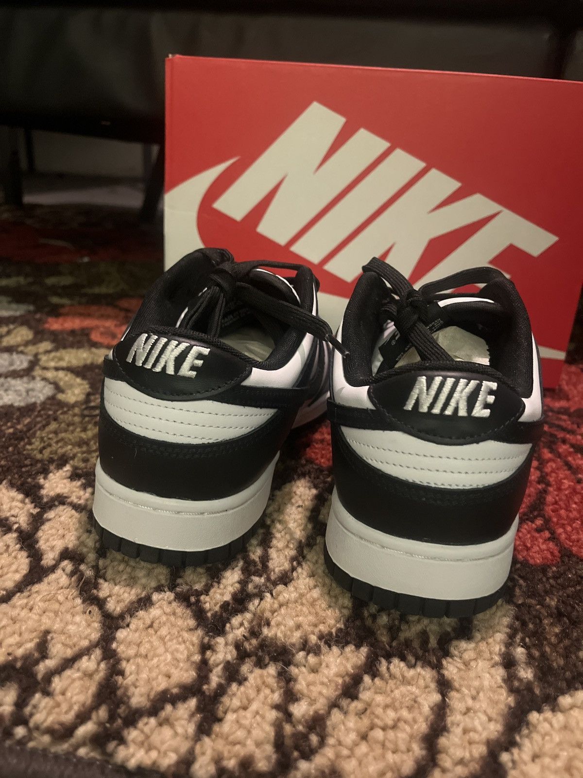 Nike NIKE DUNK LOW RETRO Size US 10.5 / EU 43-44 - 4 Thumbnail