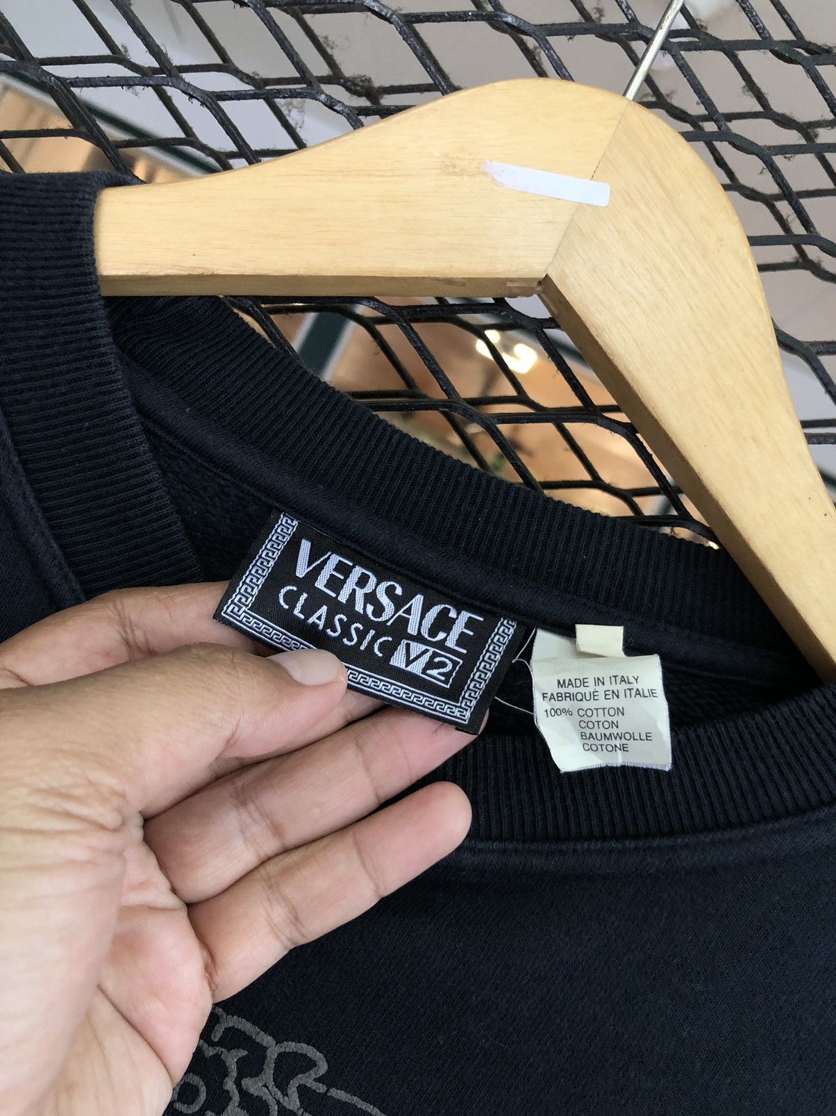Versace × Vintage VERSACE CLASSIC V2 BIG LOGO SWEATSHIRT Size US L / EU 52-54 / 3 - 3 Thumbnail