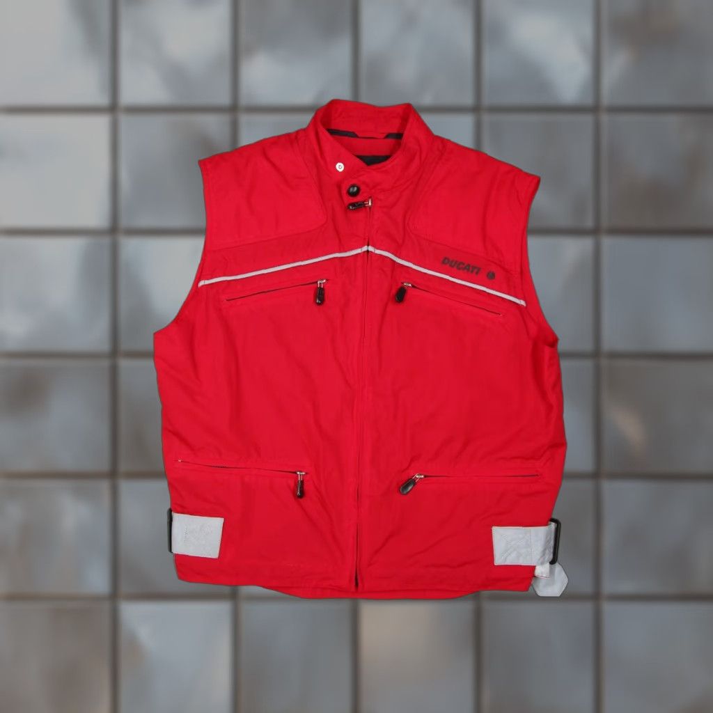 Vintage Vintage Ducati Men's Red Windbreaker Vest Sleeveless Full Zip Pockets Retro Motorcycle Outdoor Clothing Size M Size US M / EU 48-50 / 2 - 1 Thumbnail