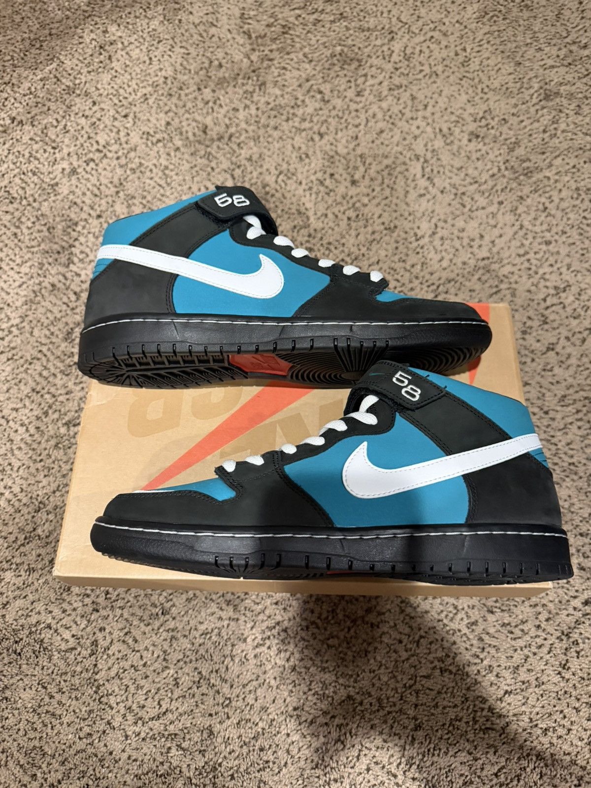 Nike SB Nike SB Dunk Mid Griffey Size US 11 / EU 44 - 6 Thumbnail
