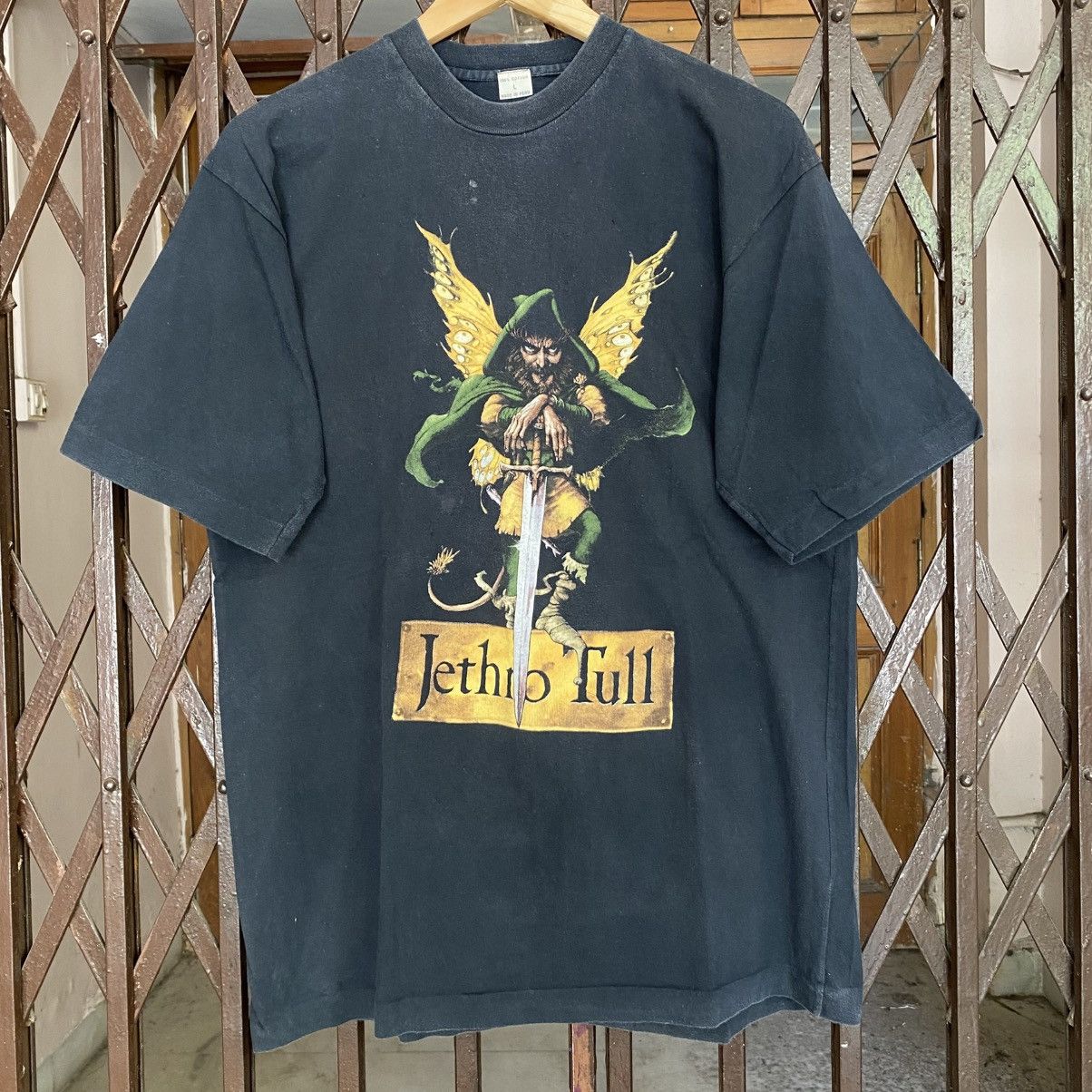 Band Tees Vintage Jethro Tull "Broadsword & The Beast" Graphic Tshirt Size US L / EU 52-54 / 3 - 1 Thumbnail