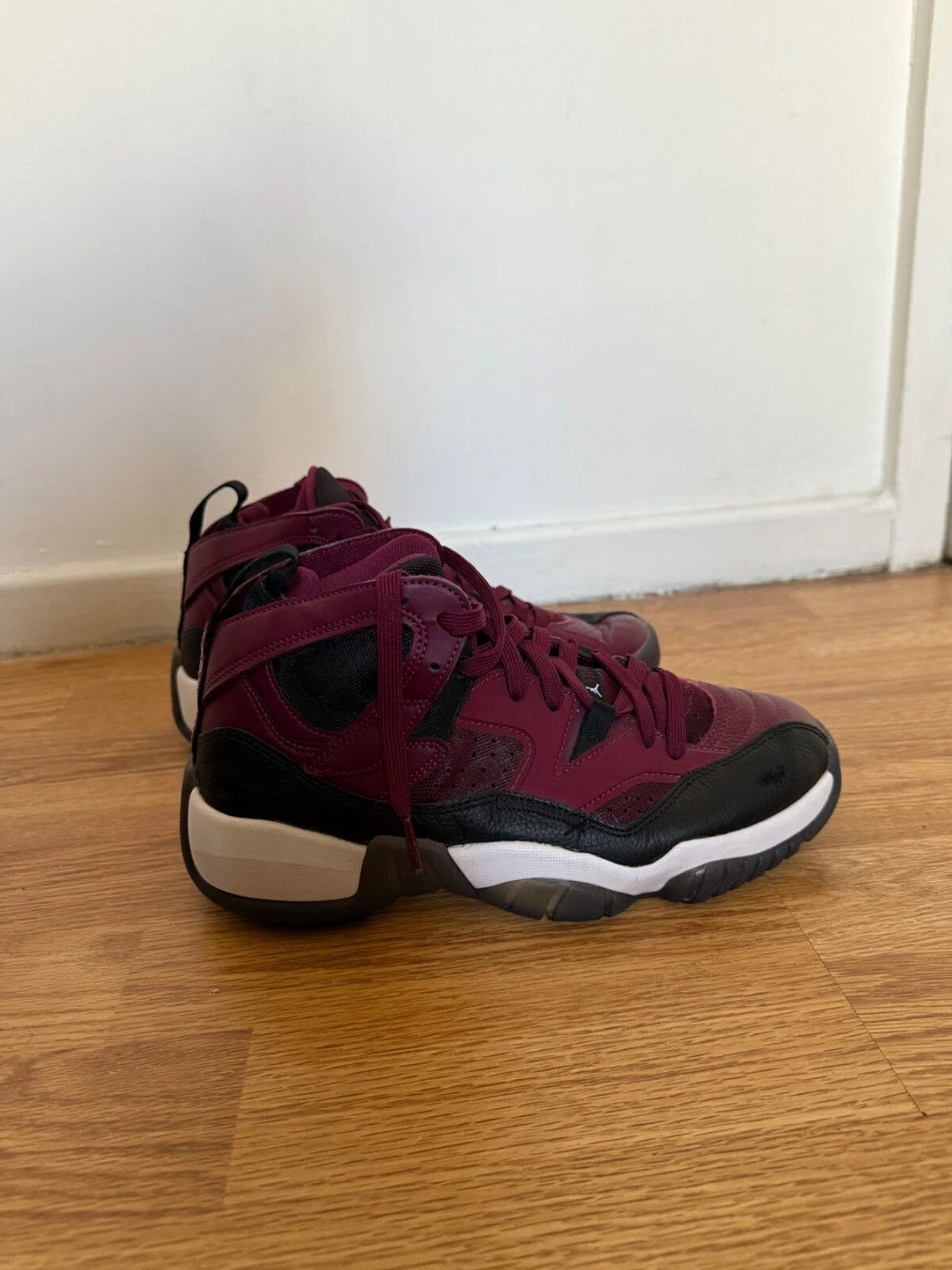 Nike Nike Jordan Two Trey UK 5.5 | Burgundy/Black Size US 8 / EU 41 - 2 Thumbnail