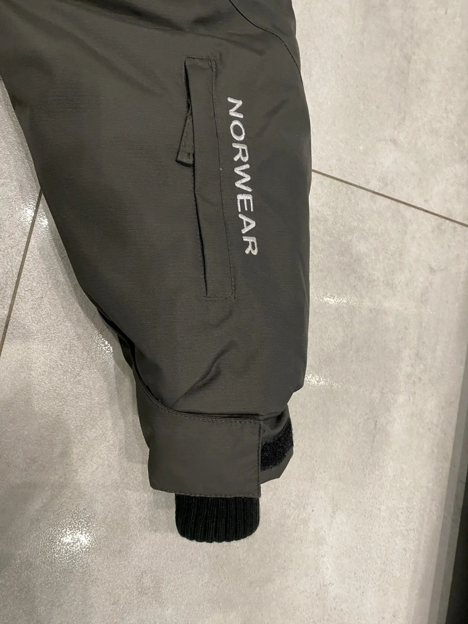 Other NORWEAR down jacket size L Size US L / EU 52-54 / 3 - 4 Thumbnail
