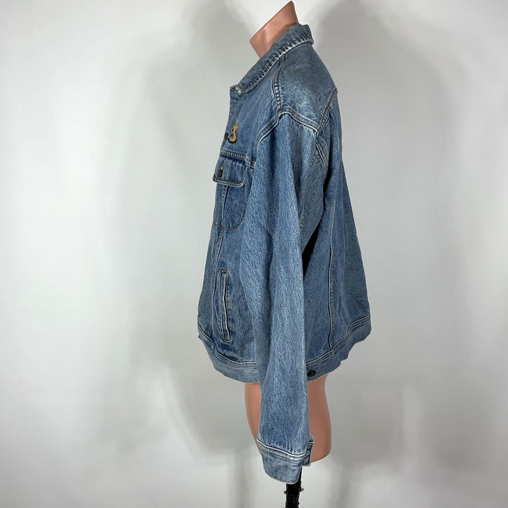 Lee VTG Lee Denim Jean Jacket Embroidered Gold Star Canadian Tuxedo Sz XL Denim Work Jacket 1990s Blue Rockabilly Mens Size US 36 / EU 52 - 7 Thumbnail