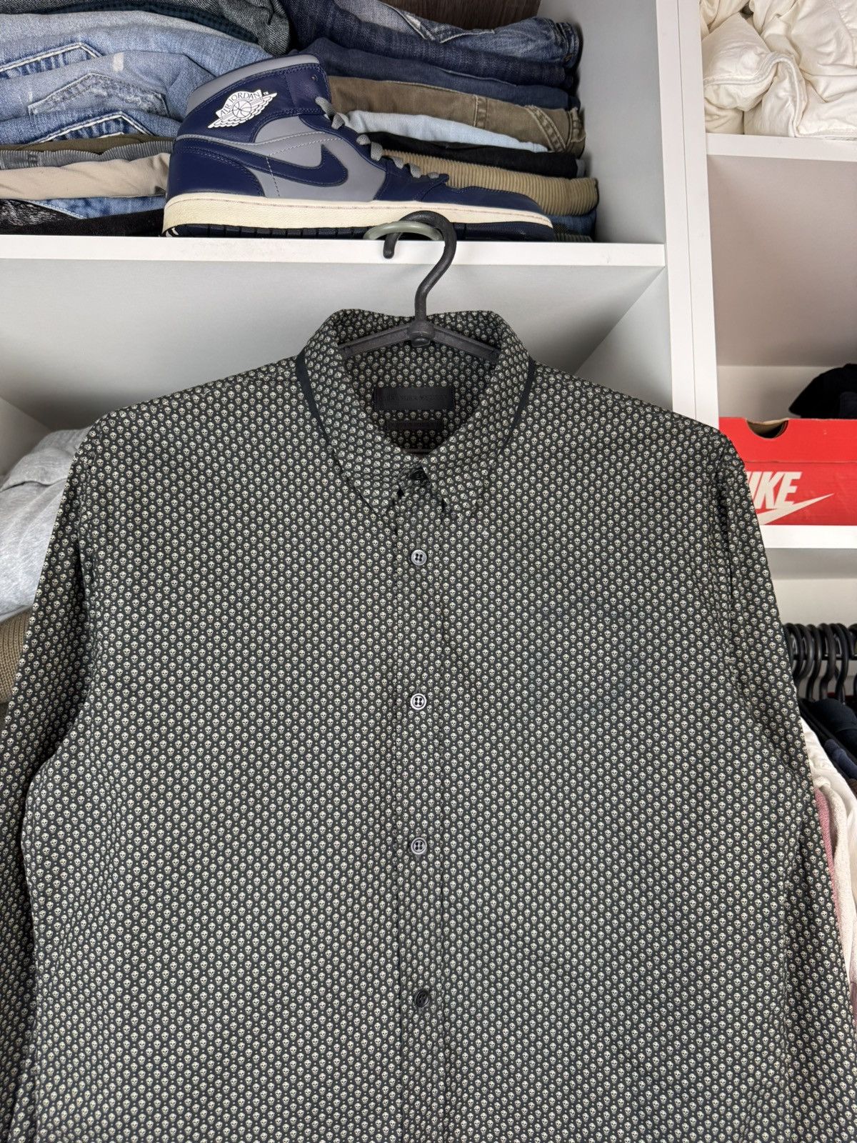 Alexander McQueen Alexander McQueen All-over Skull Monogram Shirt Size 46 IT Size US S / EU 44-46 / 1 - 4 Thumbnail