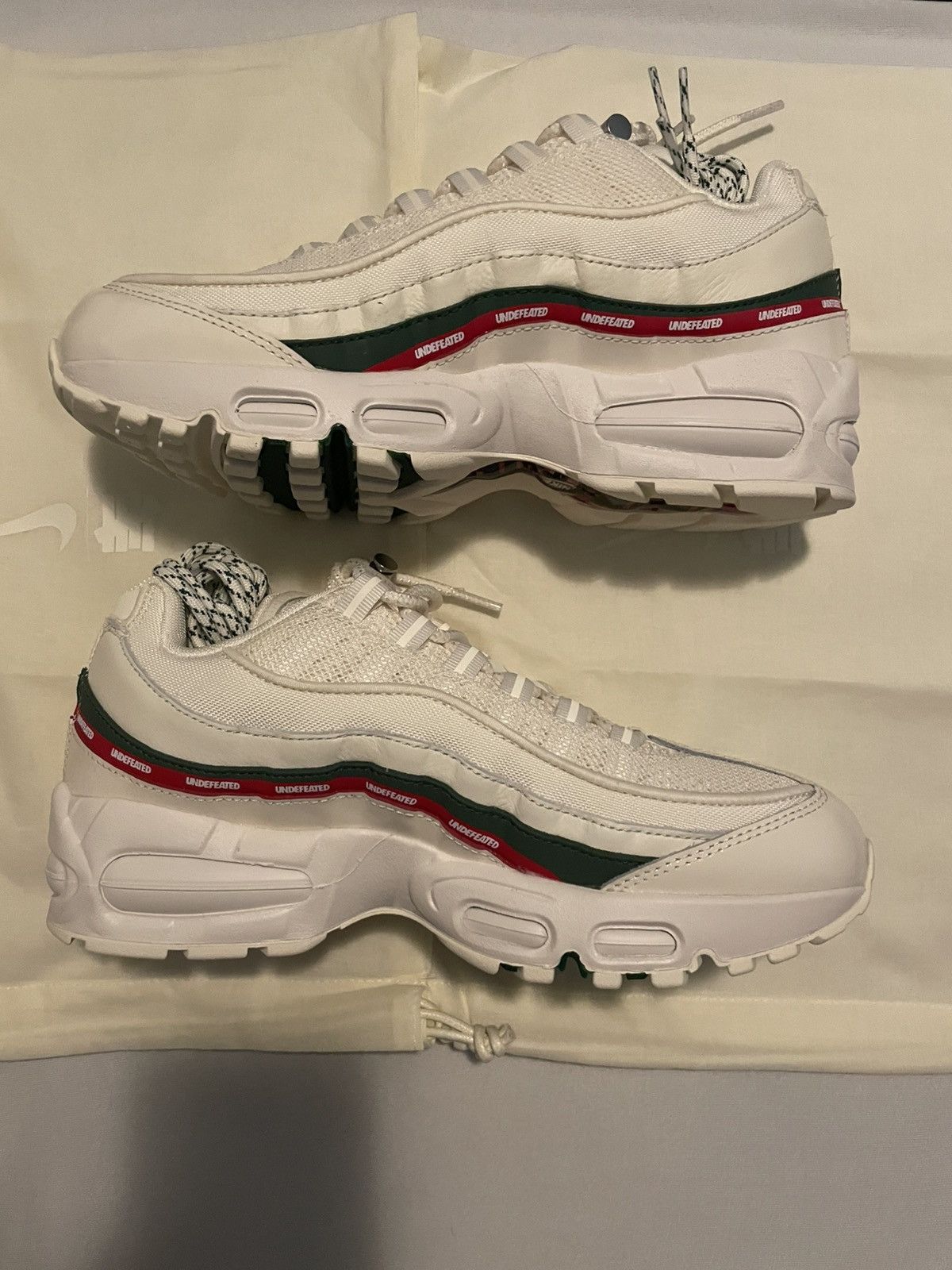 Nike × Undefeated Nike Air Max 95 SP Undefeated Sail Size US 7 / EU 40 - 2 Thumbnail