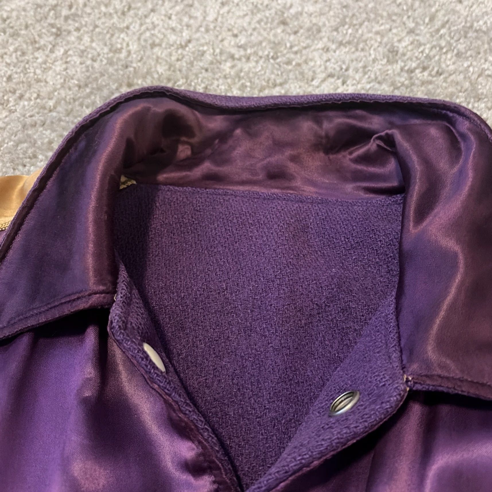 Vintage VINTAGE Wildcats “W” Purple Gold Reversible Wool Satin Varsity Letter Jacket L Mens Size US L / EU 52-54 / 3 - 6 Thumbnail