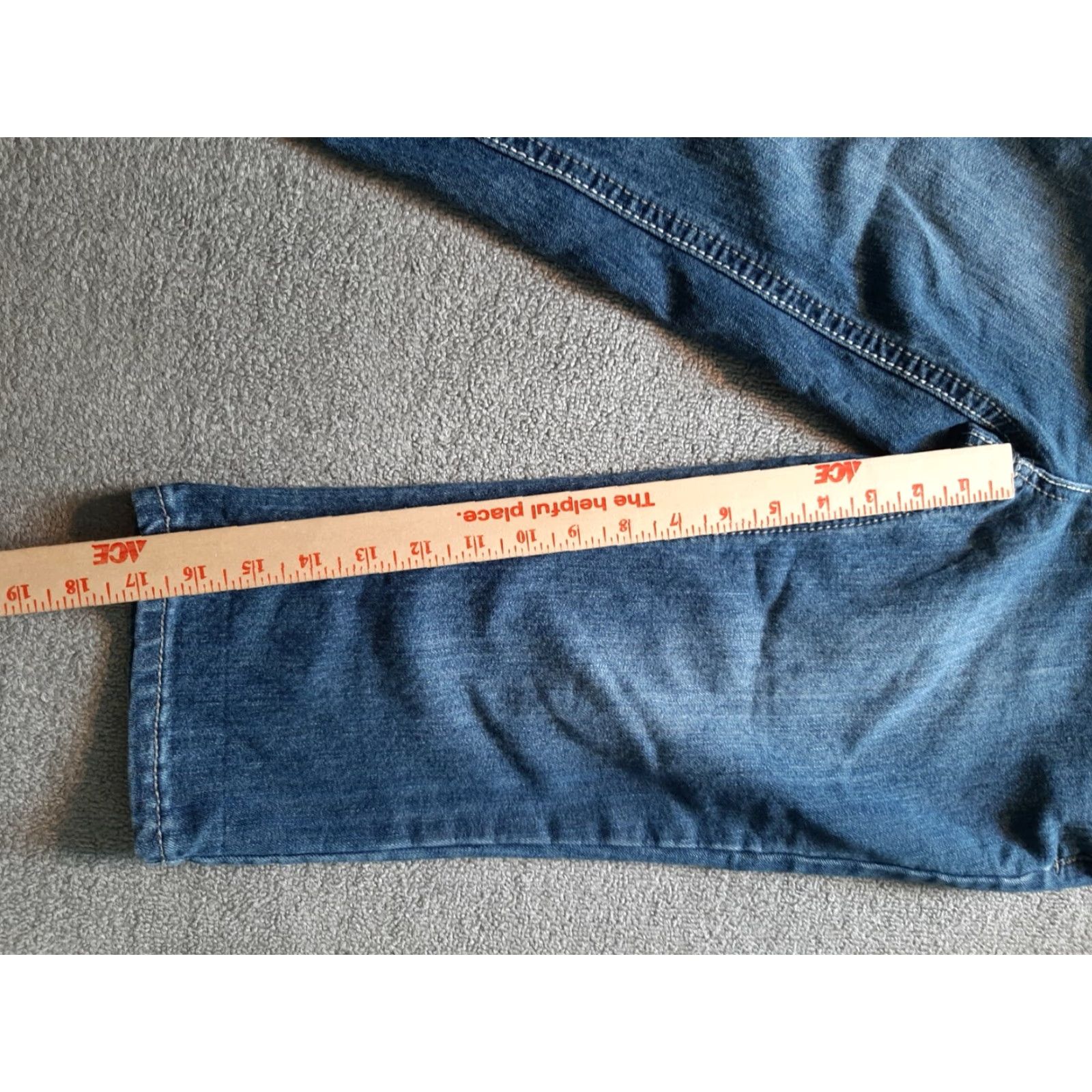 Vintage Earl Jeans Women's Capris Beaded Petite Size 6 Denim Blue Pants Capris Regular Zip Size 28" / US 6 / IT 42 - 3 Thumbnail