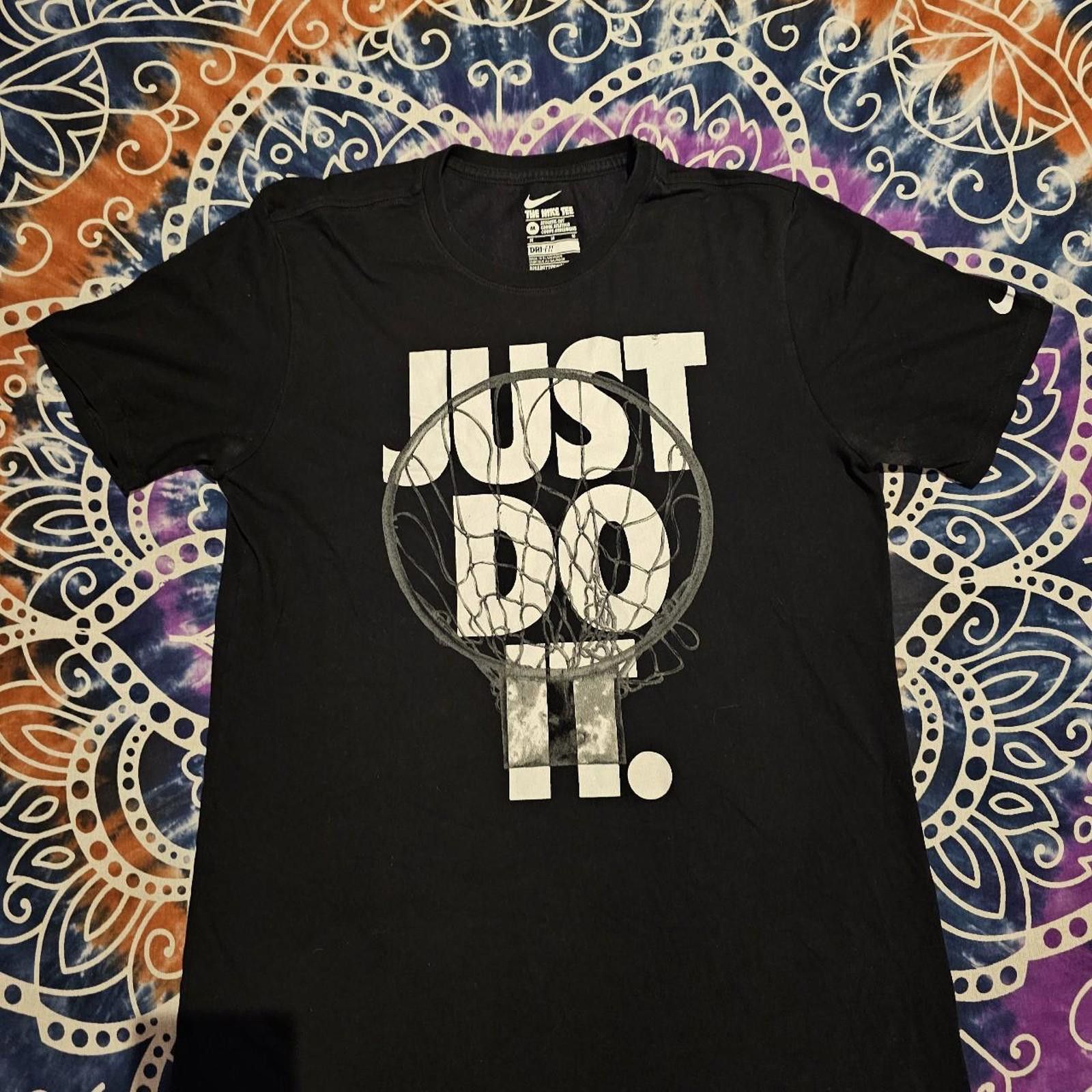 Nike Nike Men's Black and White T-shirt Size US M / EU 48-50 / 2 - 6 Thumbnail