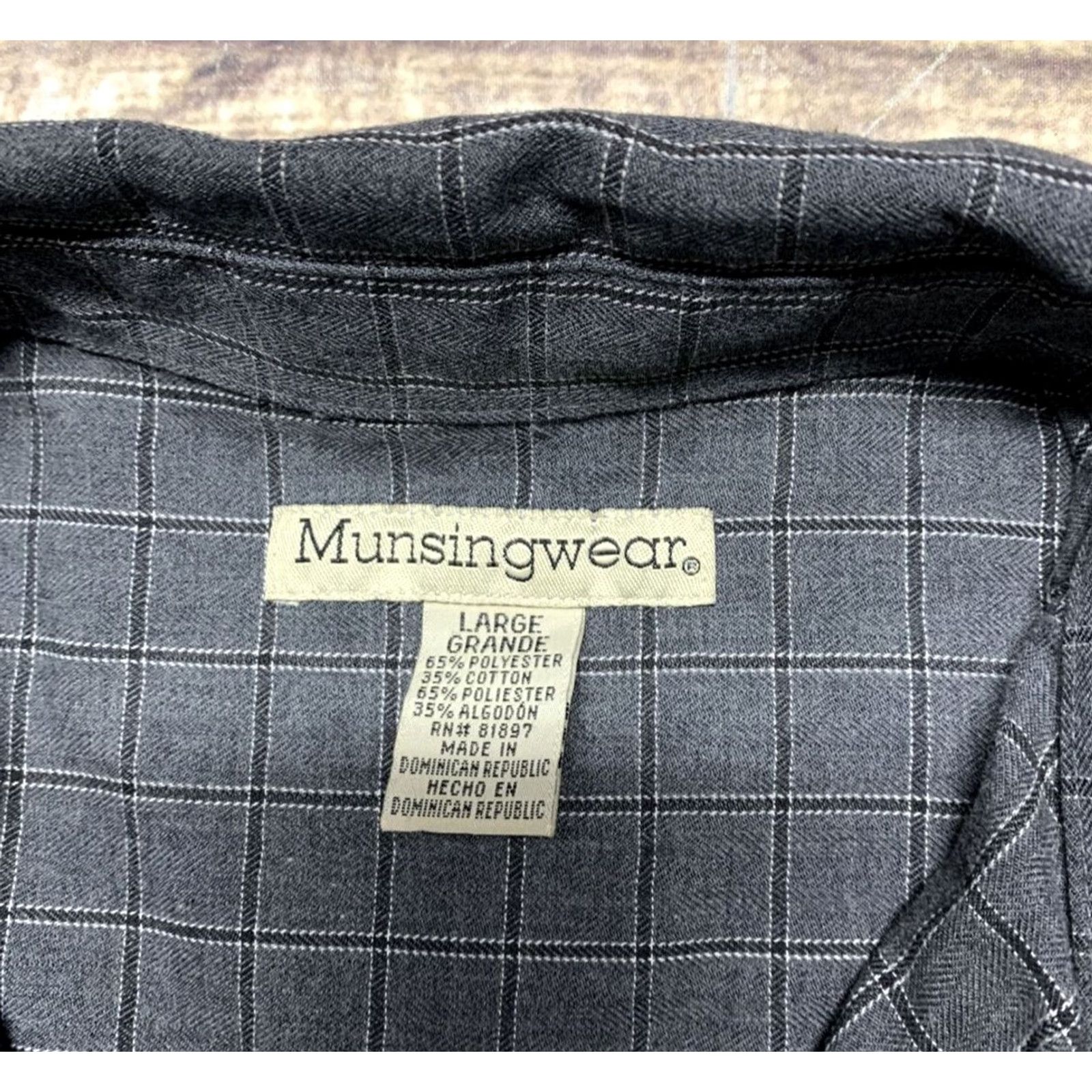 Vintage MunsingWear Shirt Mens Large Gray Plaid Long Sleeve Button-Down 1 Pocket Size US L / EU 52-54 / 3 - 3 Thumbnail