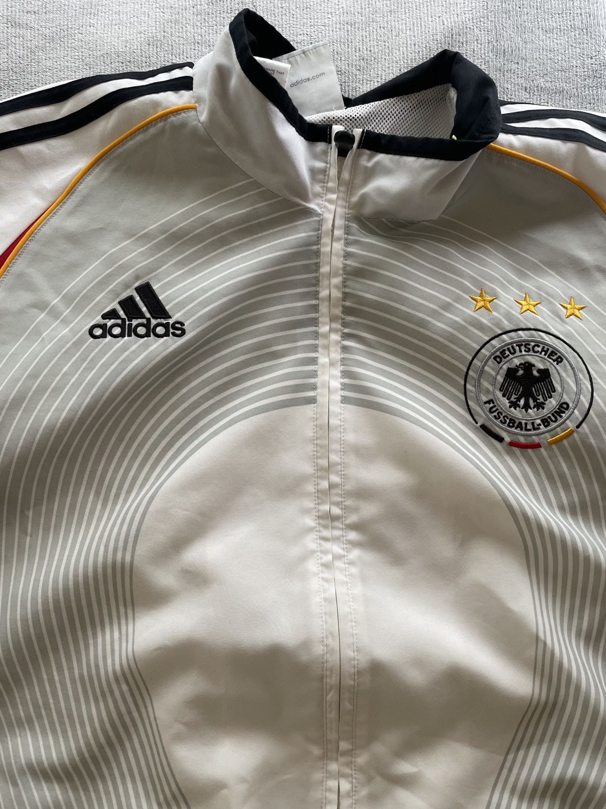 Vintage Adidas GERMANY 2004/2005 VINTAGE FOOTBALL SOCCER TRAINING Size US L / EU 52-54 / 3 - 2 Thumbnail