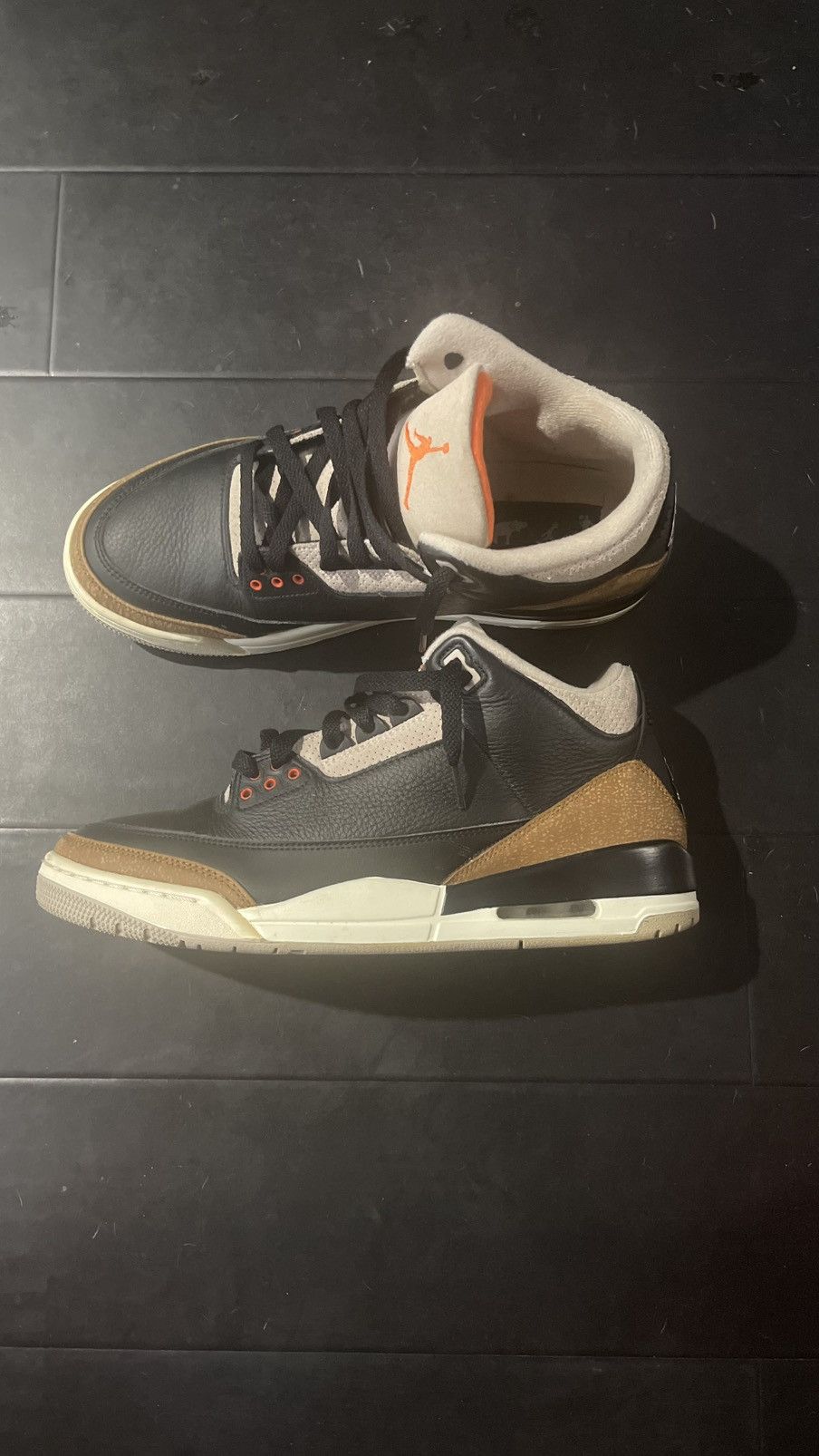 Jordan Brand × Nike Jordan 3 Desert Elephant Size US 11.5 / EU 44-45 - 1 Thumbnail
