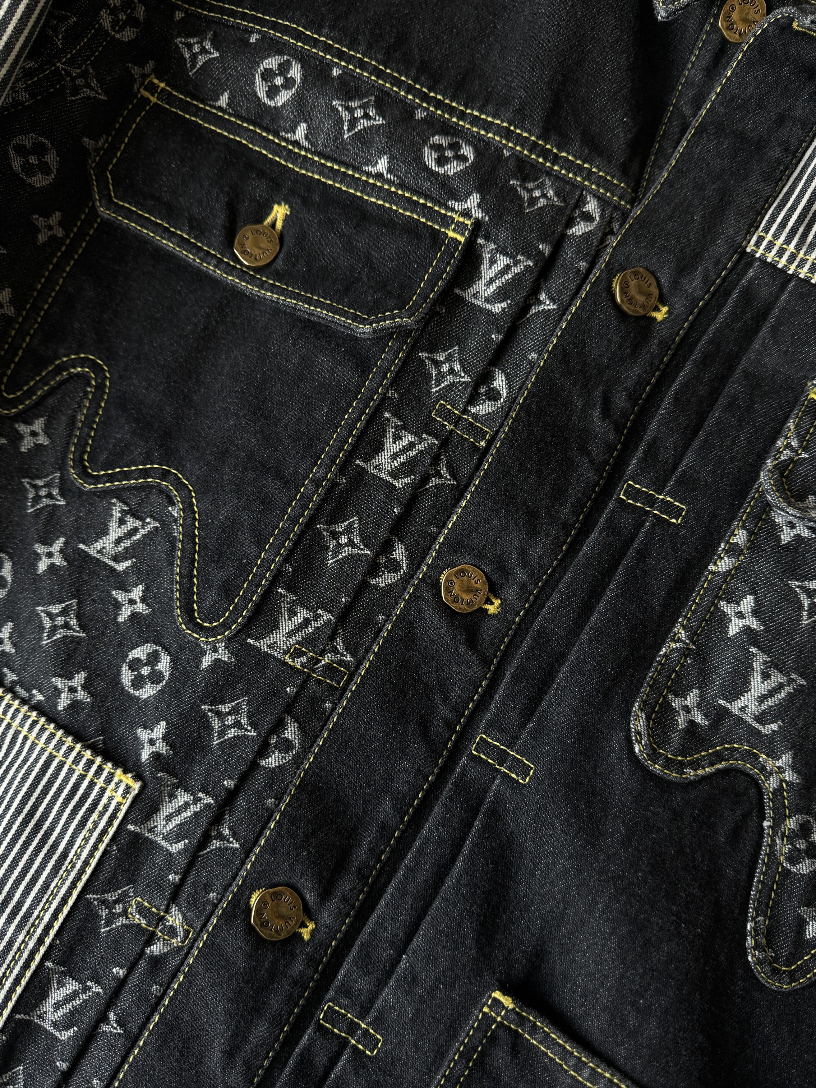 Louis Vuitton LOUIS VUITTON X NIGO DENIM JACKET | SIZE 60 Size US XXL / EU 58 / 5 - 4 Thumbnail