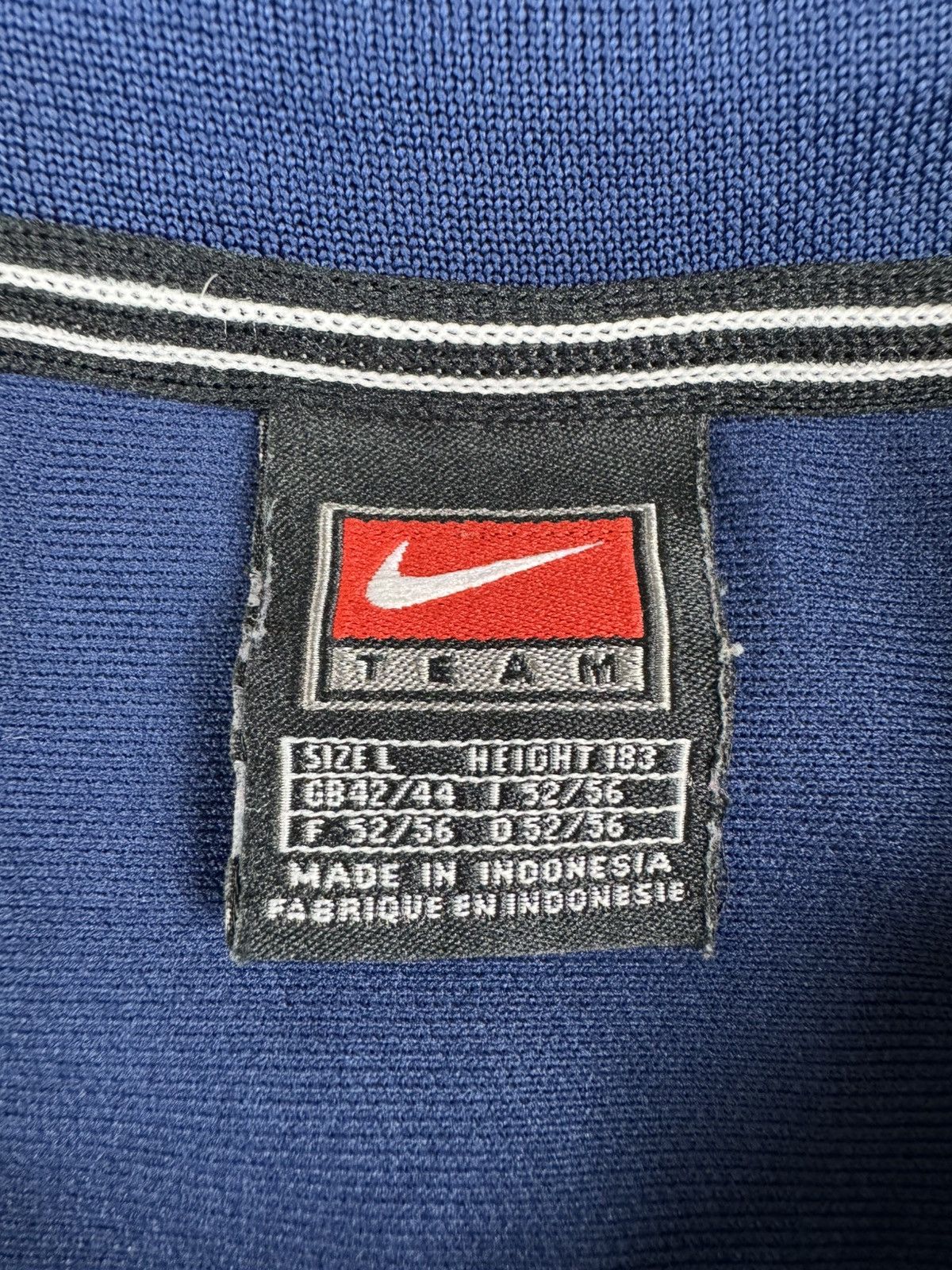 Nike Vintage 90s Nike football soccer blokecore style jersey tee Size US L / EU 52-54 / 3 - 8 Thumbnail