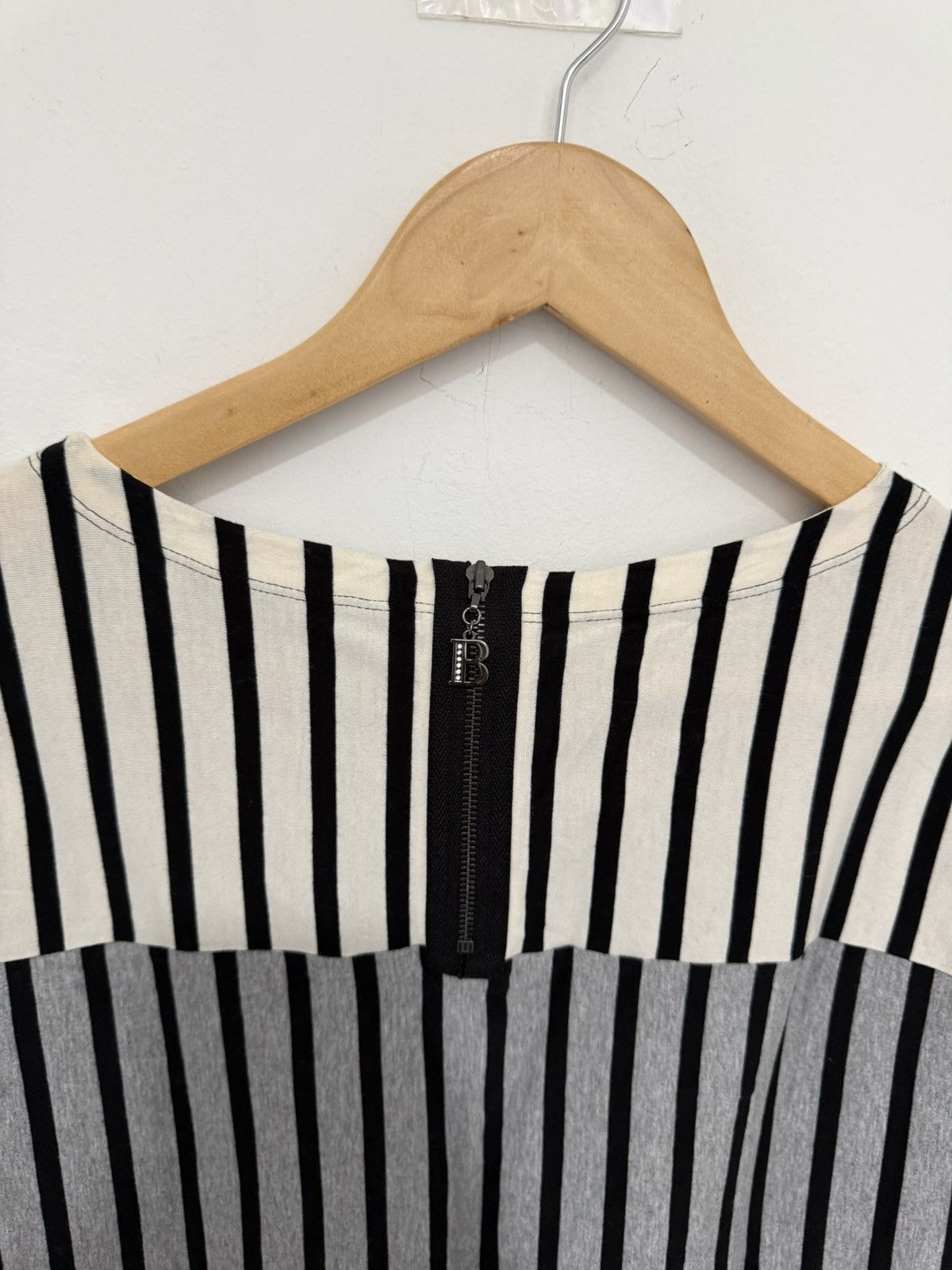 Balmain Vintage Balmain Black White Stripe Longsleeve Shirt Size M / US 6-8 / IT 42-44 - 10 Thumbnail