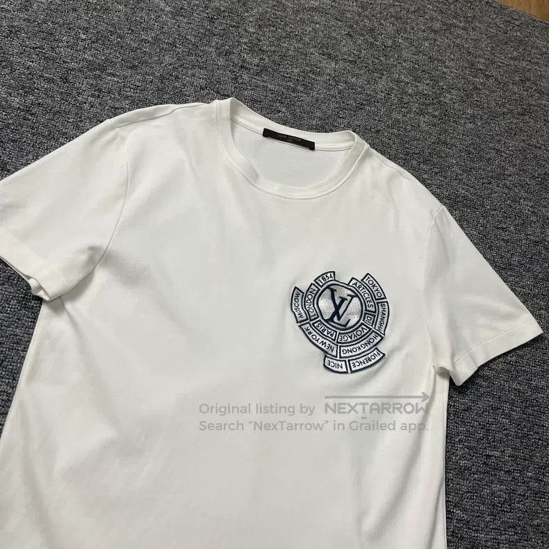 Louis Vuitton Louis Vuitton Large logo embroidered short sleeve Size US S / EU 44-46 / 1 - 2 Thumbnail