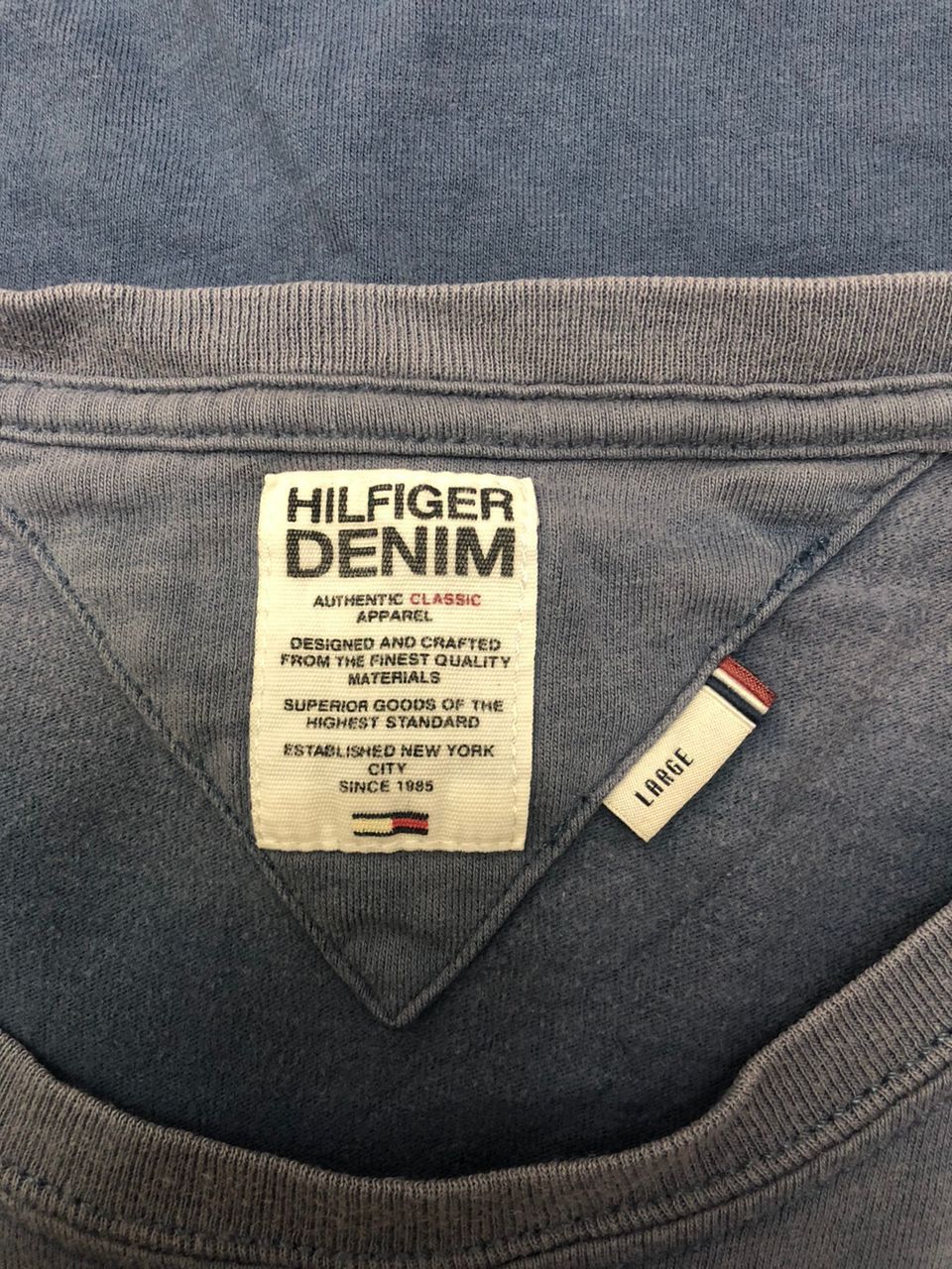 Vintage Vintage TOMMY HILFIGER Denim Knit Fabric Tshirt Size US L / EU 52-54 / 3 - 7 Thumbnail