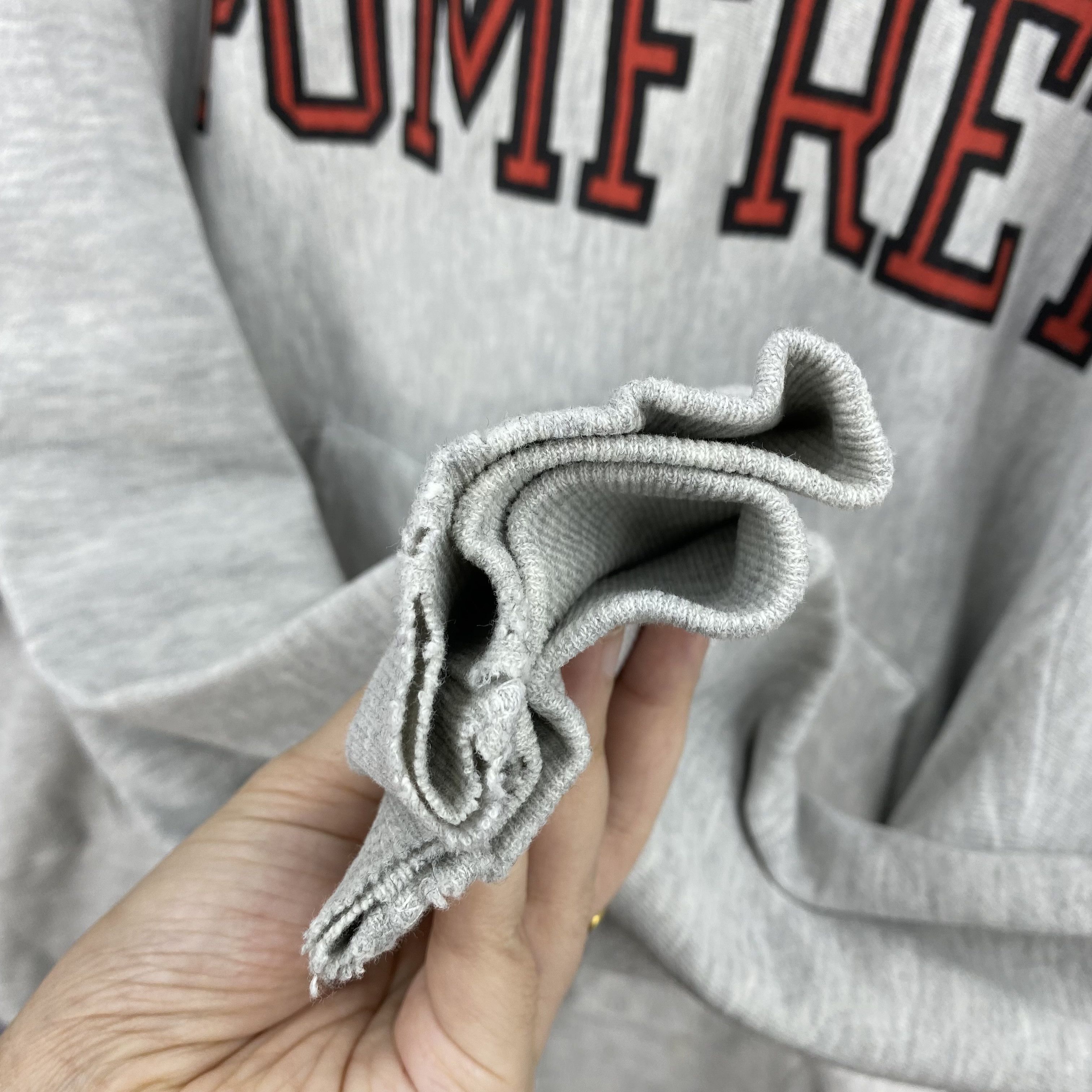 Champion Vintage 80s Champion Reverse Weave Pomfret School Hoodie Size US L / EU 52-54 / 3 - 4 Thumbnail