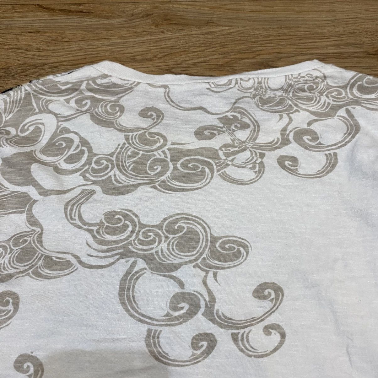 Japanese Brand 2000s KU Tee Style Sukajan Long Sleeve Tshirt Size US L / EU 52-54 / 3 - 11 Thumbnail