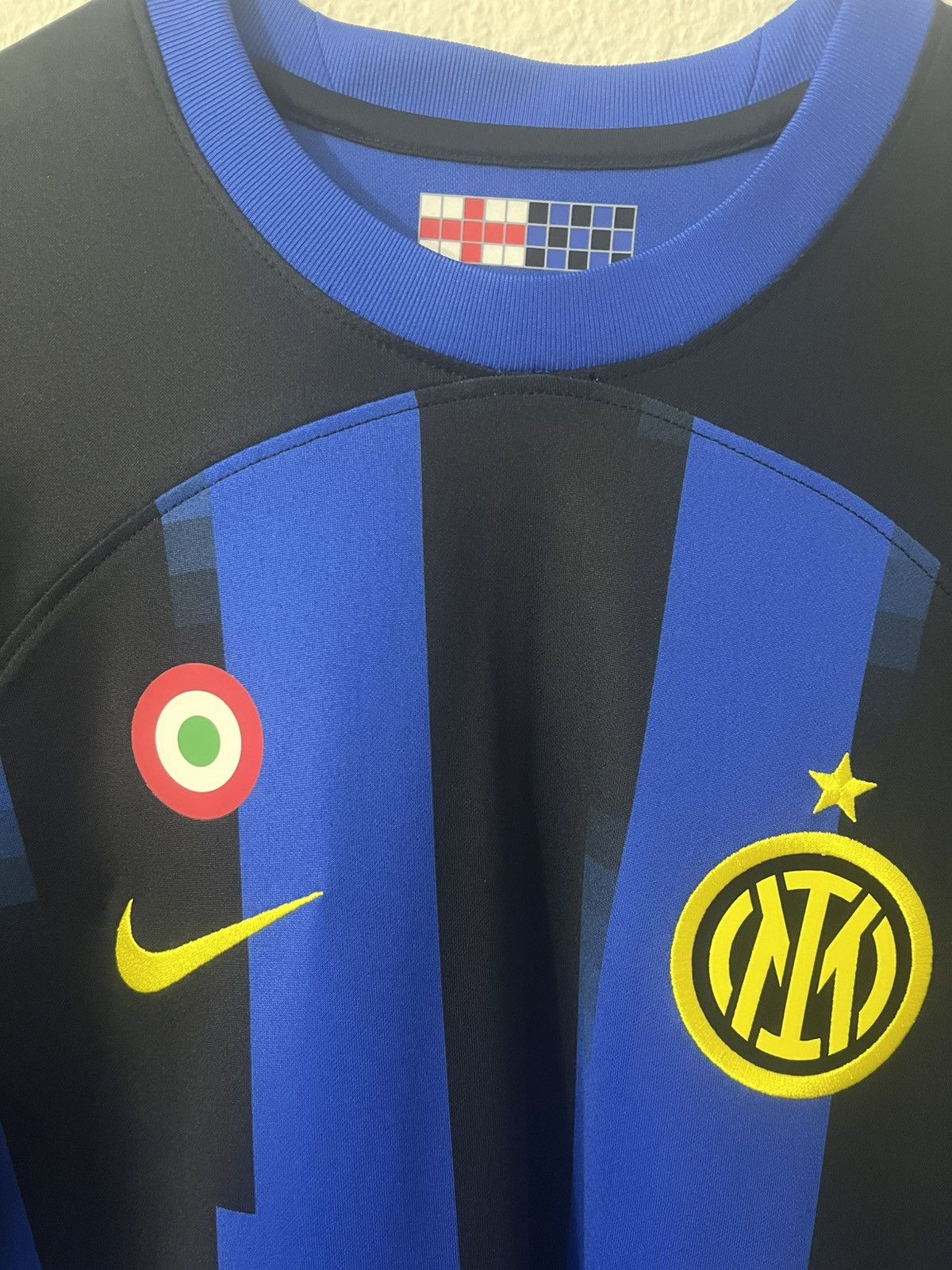 Nike Nike Inter Milan Soccer Jersey 2023/24 Lautaro Martinez 10 Size US M / EU 48-50 / 2 - 3 Thumbnail