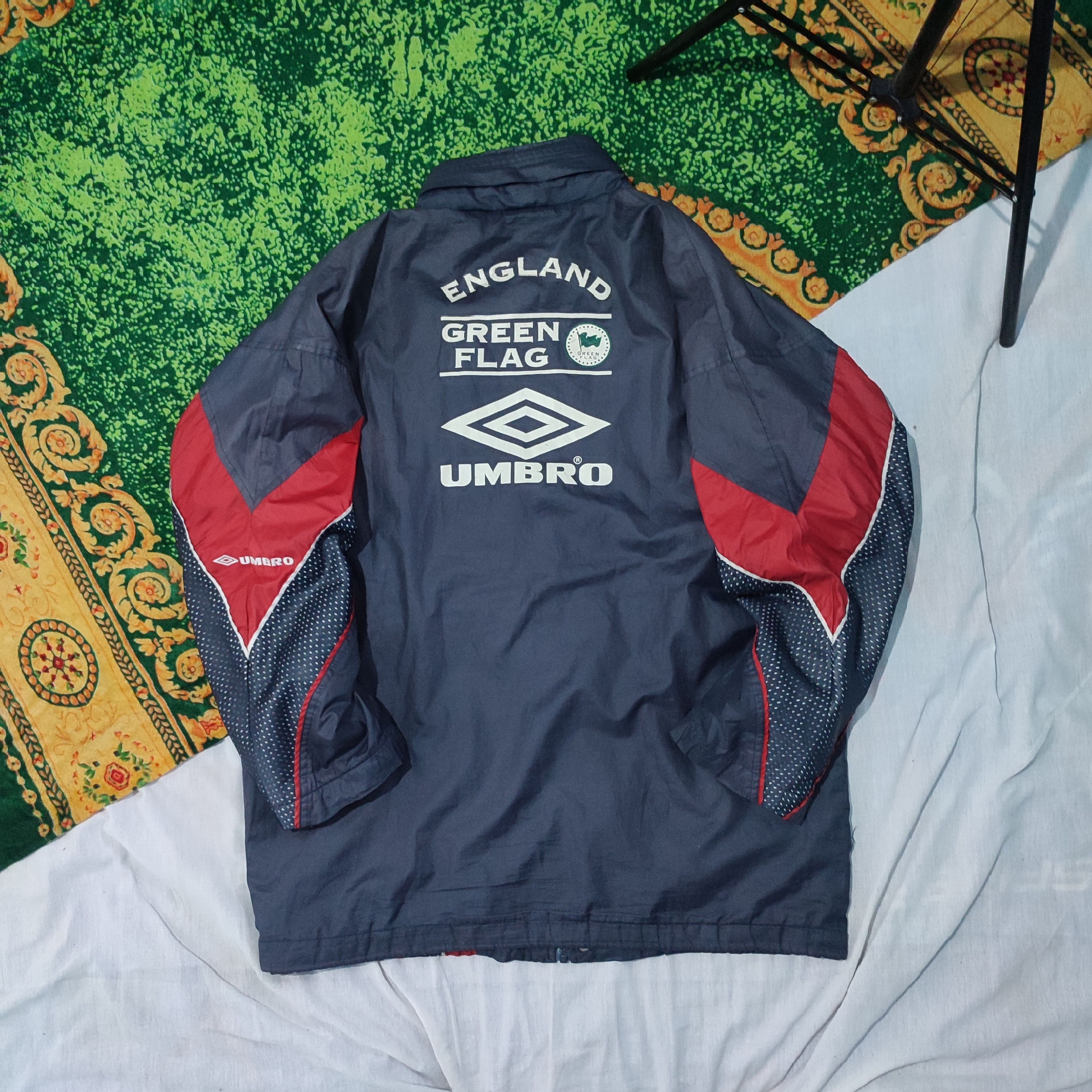 Umbro × Vintage England 1997/98 Padded Bench Coat Jacket Vintage Football Size US XL / EU 56 / 4 - 5 Thumbnail