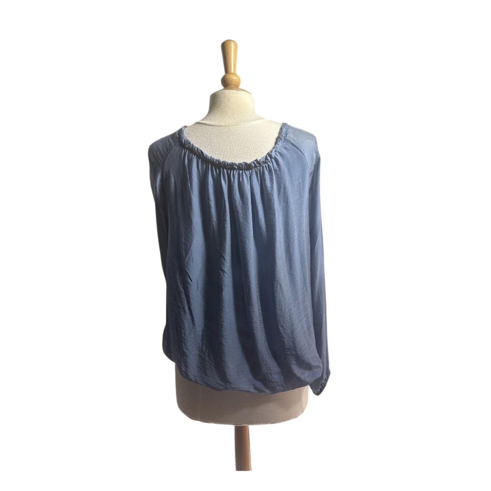 Other Blue Silk Long Sleeve Top with Pearlized Buttons Size L / US 10 / IT 46 - 4 Thumbnail