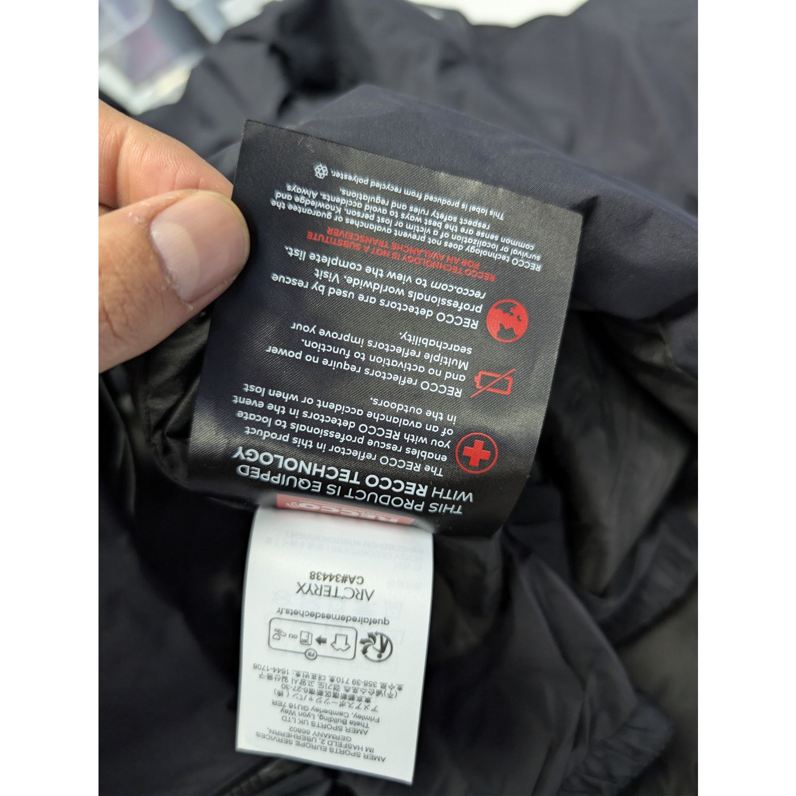 Arc'teryx o1rshd1 Sabre Insulated Jacket in Black Size US L / EU 52-54 / 3 - 19 Thumbnail