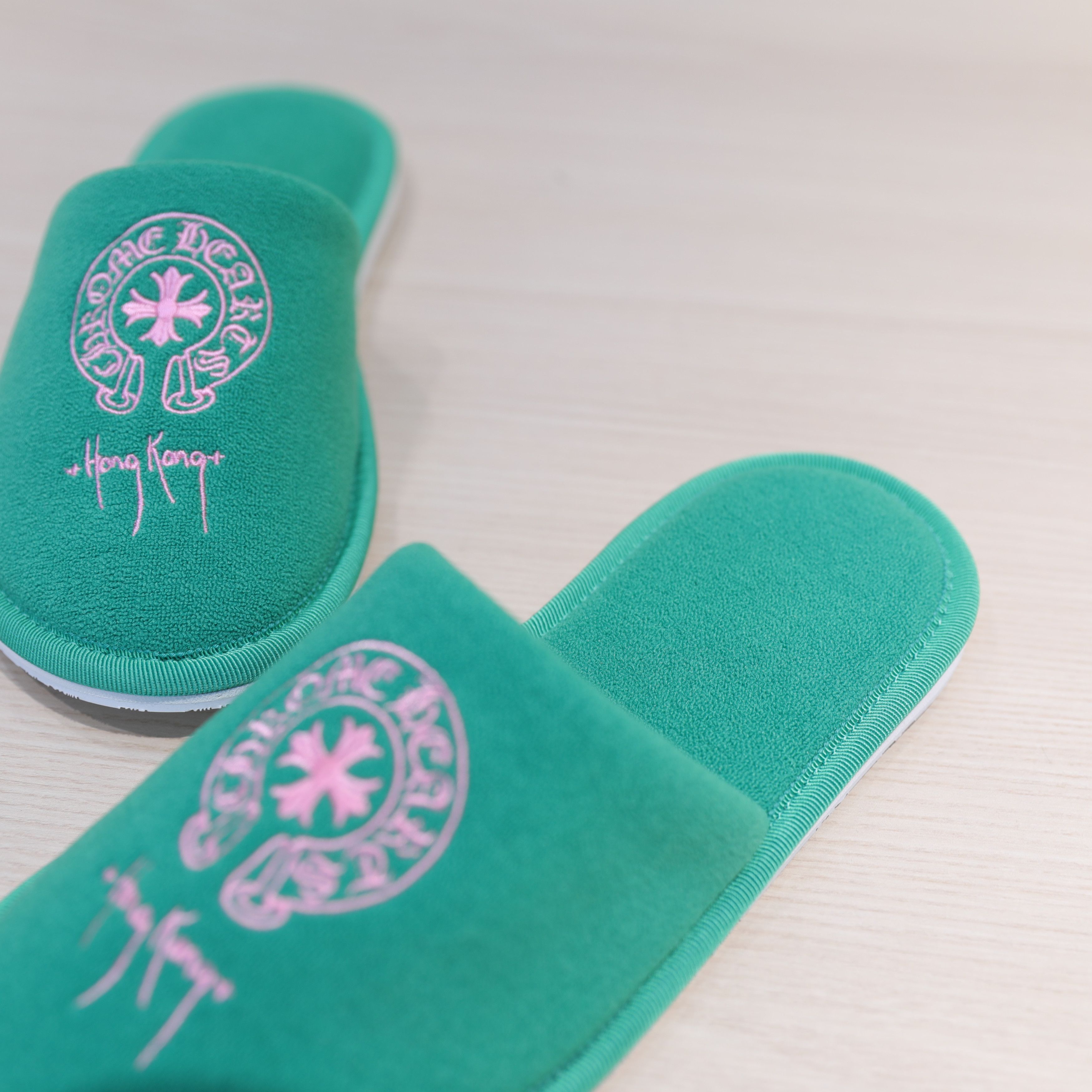 Chrome Hearts Chrome Hearts Hotel Slippers Hong Kong Exclusive Size US 6 / EU 39 - 4 Thumbnail