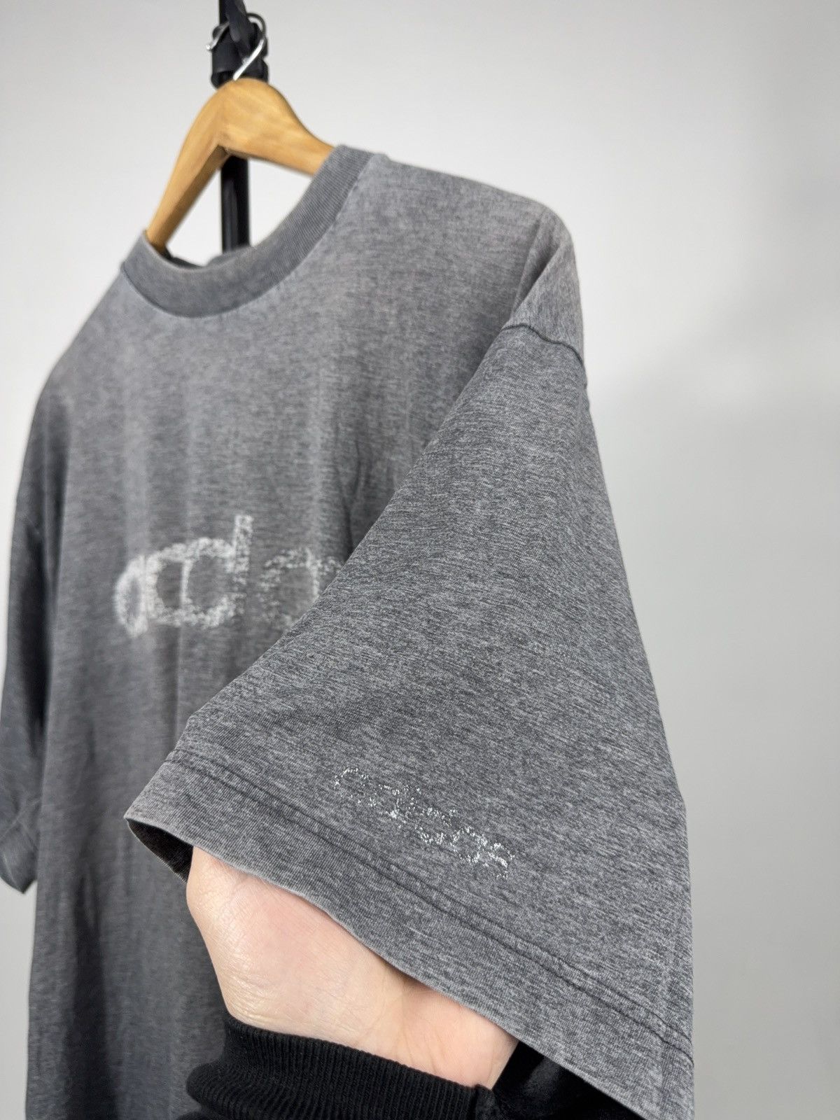 Adidas Vintage 90s Adidas Distressed Faded Logo Grey Boxy T-Shirt Size US XL / EU 56 / 4 - 9 Thumbnail