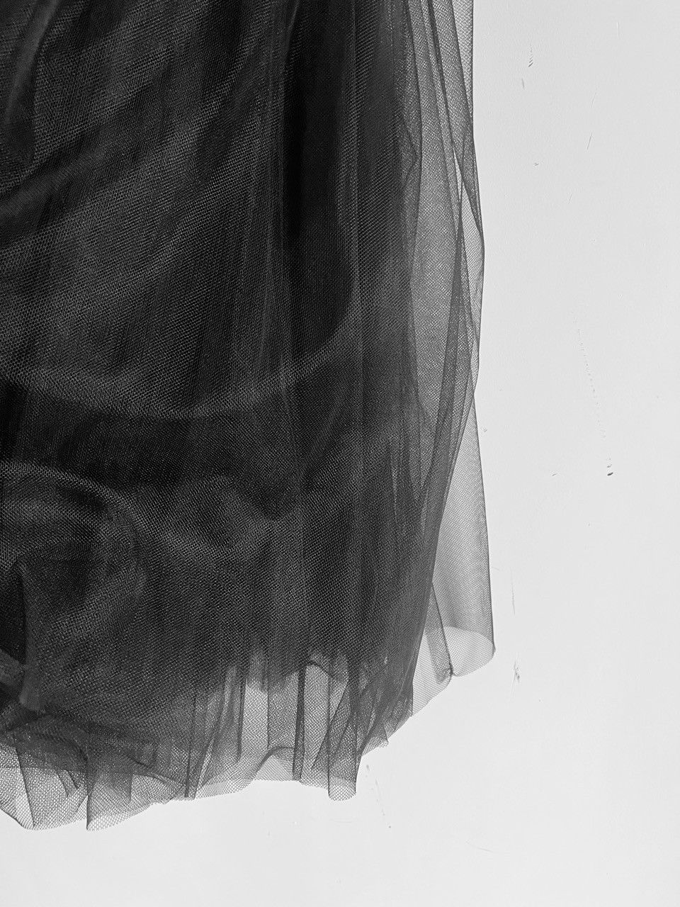 Comme des Garcons COMME des GARCONS Nylon Layered Tulle Mide Skirt sheer mesh Size 27" / US 4 / IT 40 - 4 Thumbnail