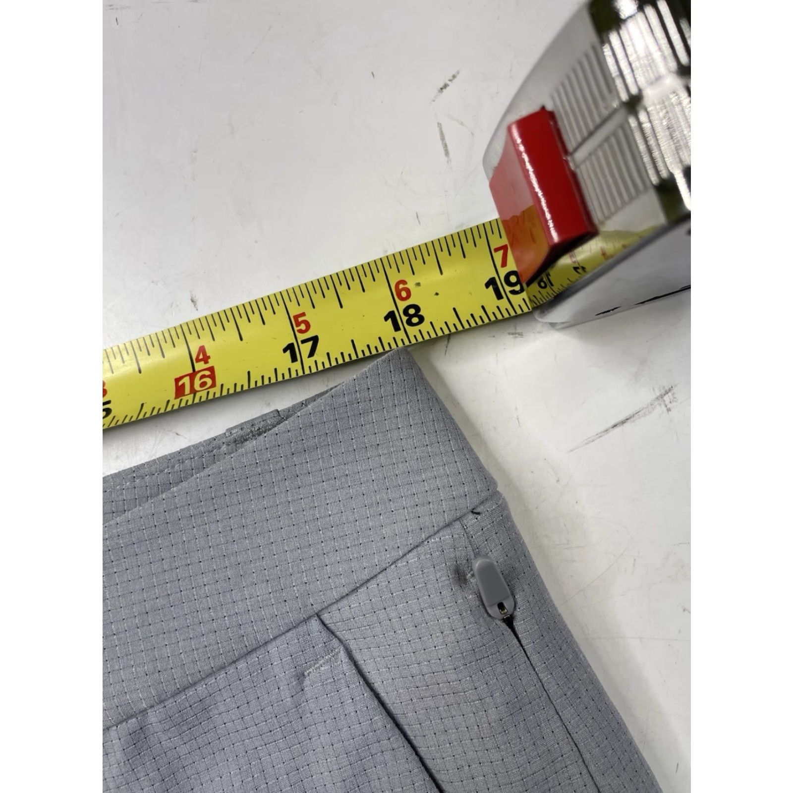 Lululemon Lululemon Pants Mens 36 Gray WovenAir Stretch Classic Chino Casual Activewear Slimming PANTS Size US 36 / EU 52 - 4 Thumbnail