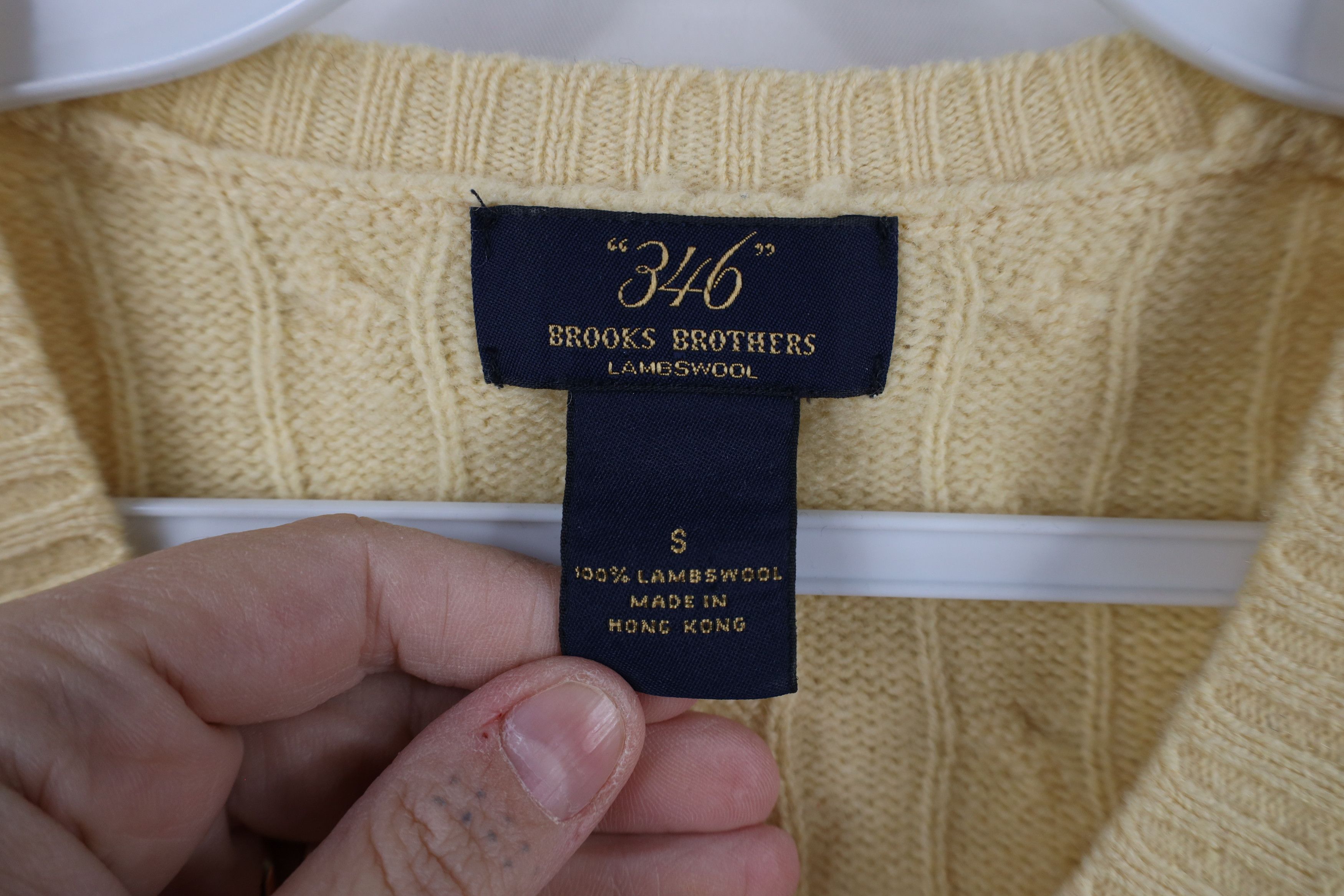 Brooks Brothers × Vintage Vintage 90s Brooks Brothers Cable Knit V-Neck Sweater Size S / US 4 / IT 40 - 5 Thumbnail
