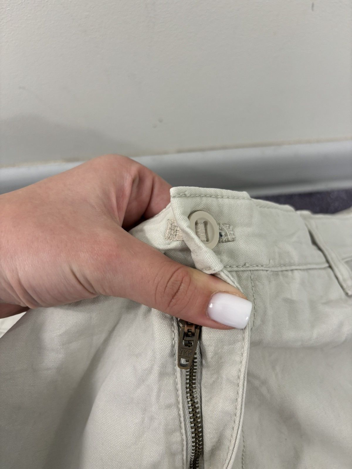 Izod Vintage IZOD 2000s Wide-Leg Utility Hype Baggy Cargo Shorts Size US 38 / EU 54 - 11 Thumbnail