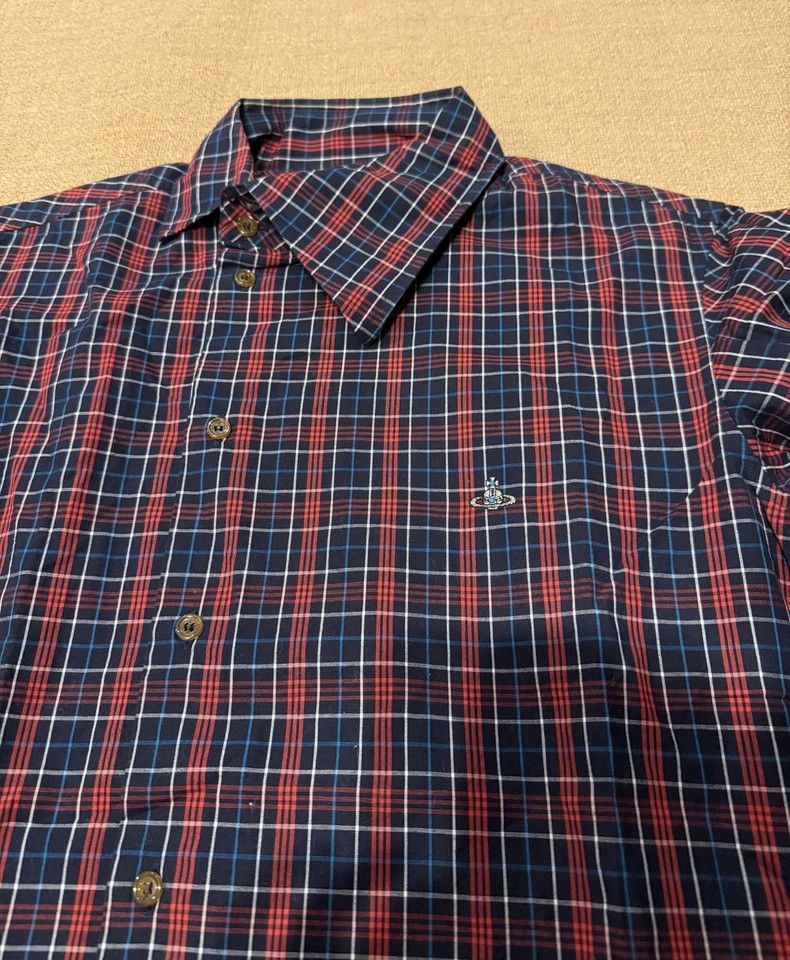 Vivienne Westwood Vivienne Westwood A long-sleeved shirt with a slanted fron Size S / US 4 / IT 40 - 3 Thumbnail