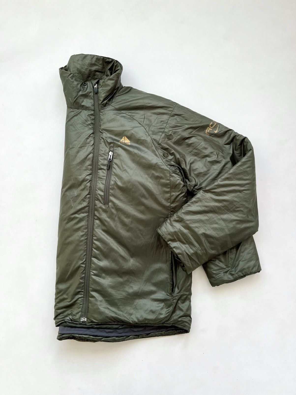 Nike ACG 🔥F/W08 Nike ACG Asymmetrical Zip Puffer Olive Jacket Size US L / EU 52-54 / 3 - 12 Thumbnail