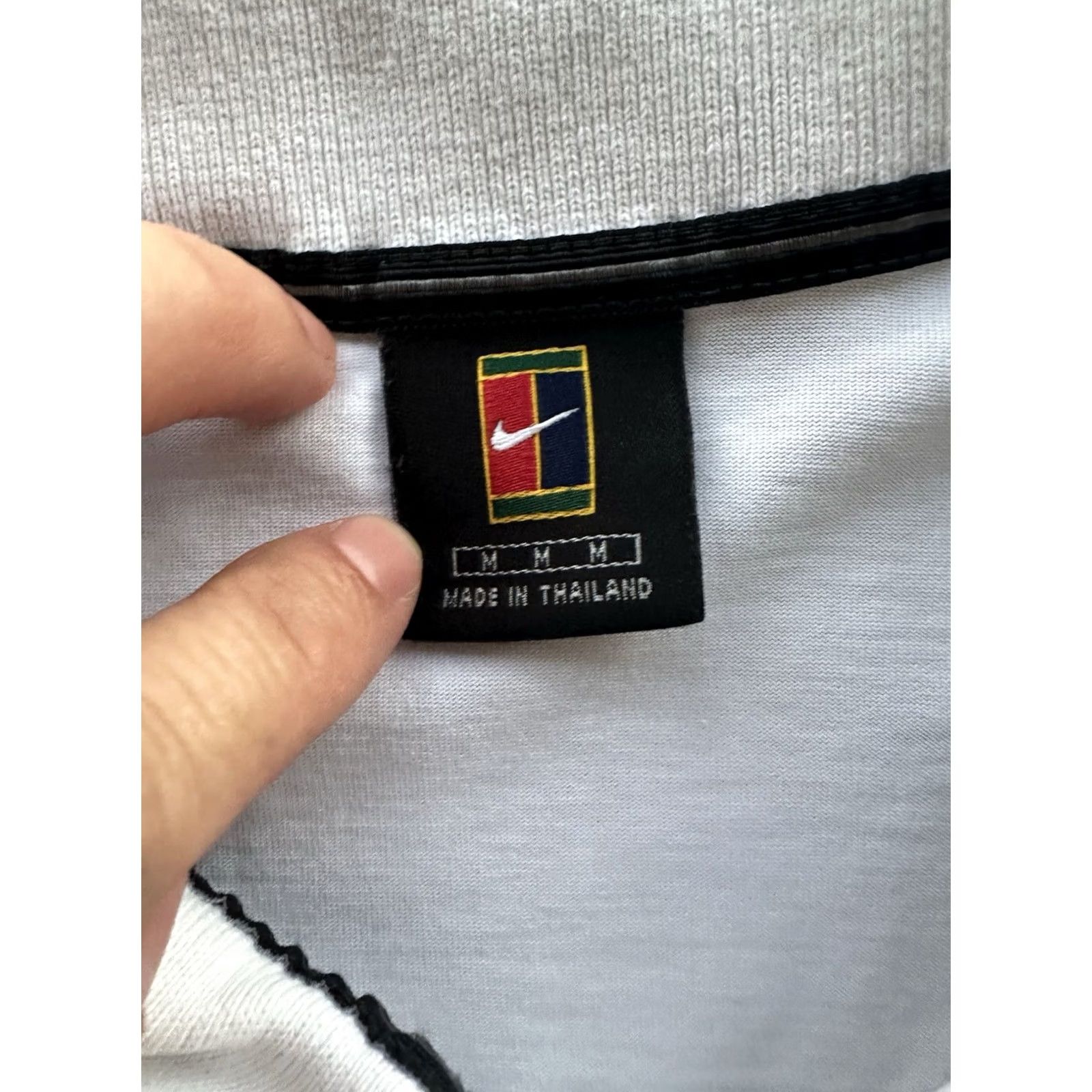 Nike VINTAGE Nike Tennis Polo Shirt Mens L White Striped 90s Dri-Fit Knit Short Sleeve Athletic Logo Size US L / EU 52-54 / 3 - 4 Thumbnail