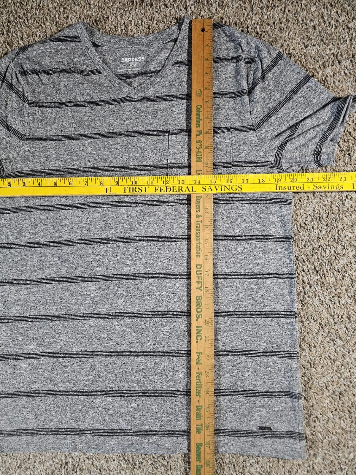 Express Express Gray Vneck Tshirt Mens Medium Striped Size US M / EU 48-50 / 2 - 5 Thumbnail