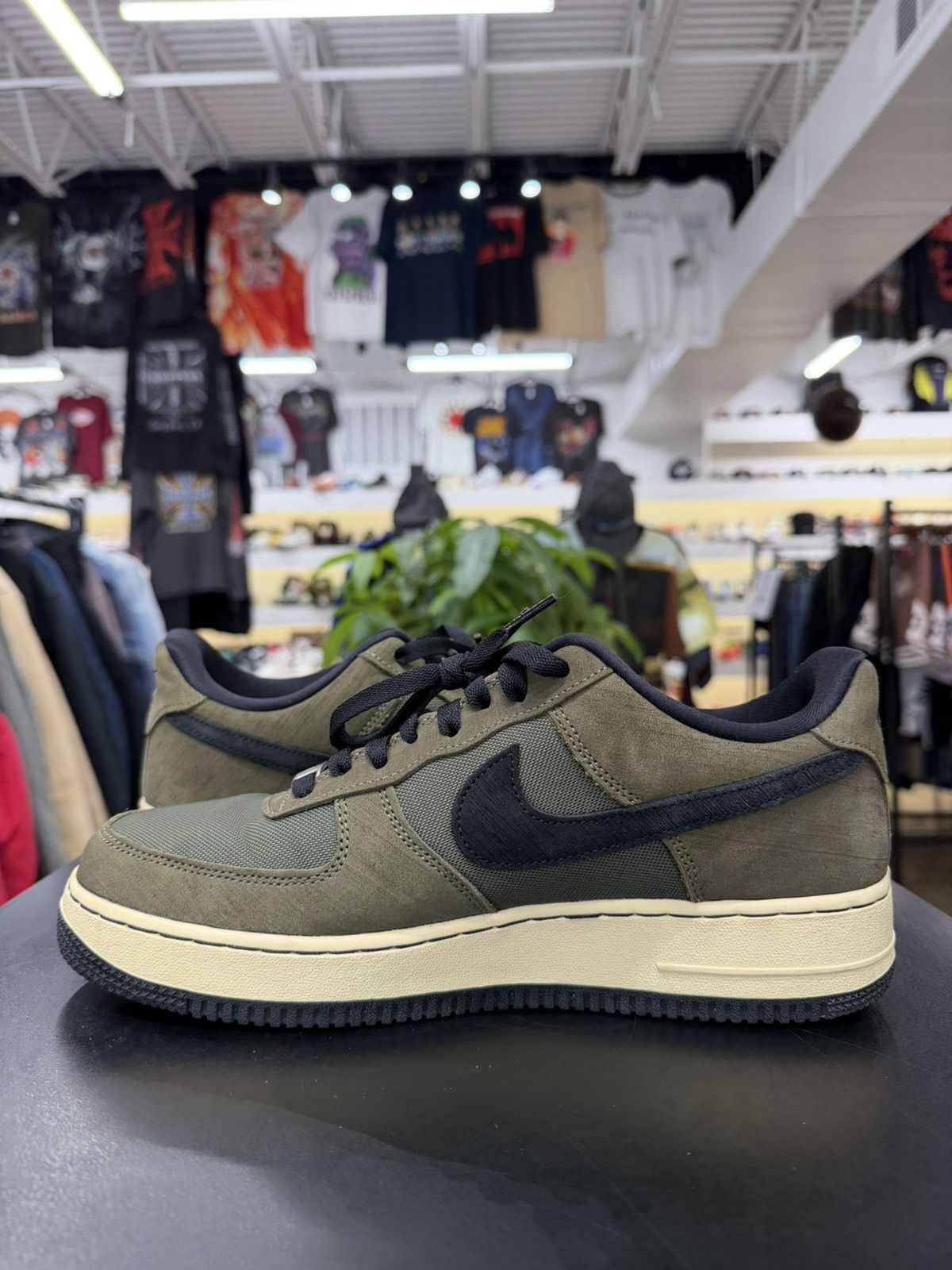 Nike × Undefeated Air Force 1 Low Undefeated Ballistic Size 9 (2021) Size US 9 / EU 42 - 4 Thumbnail