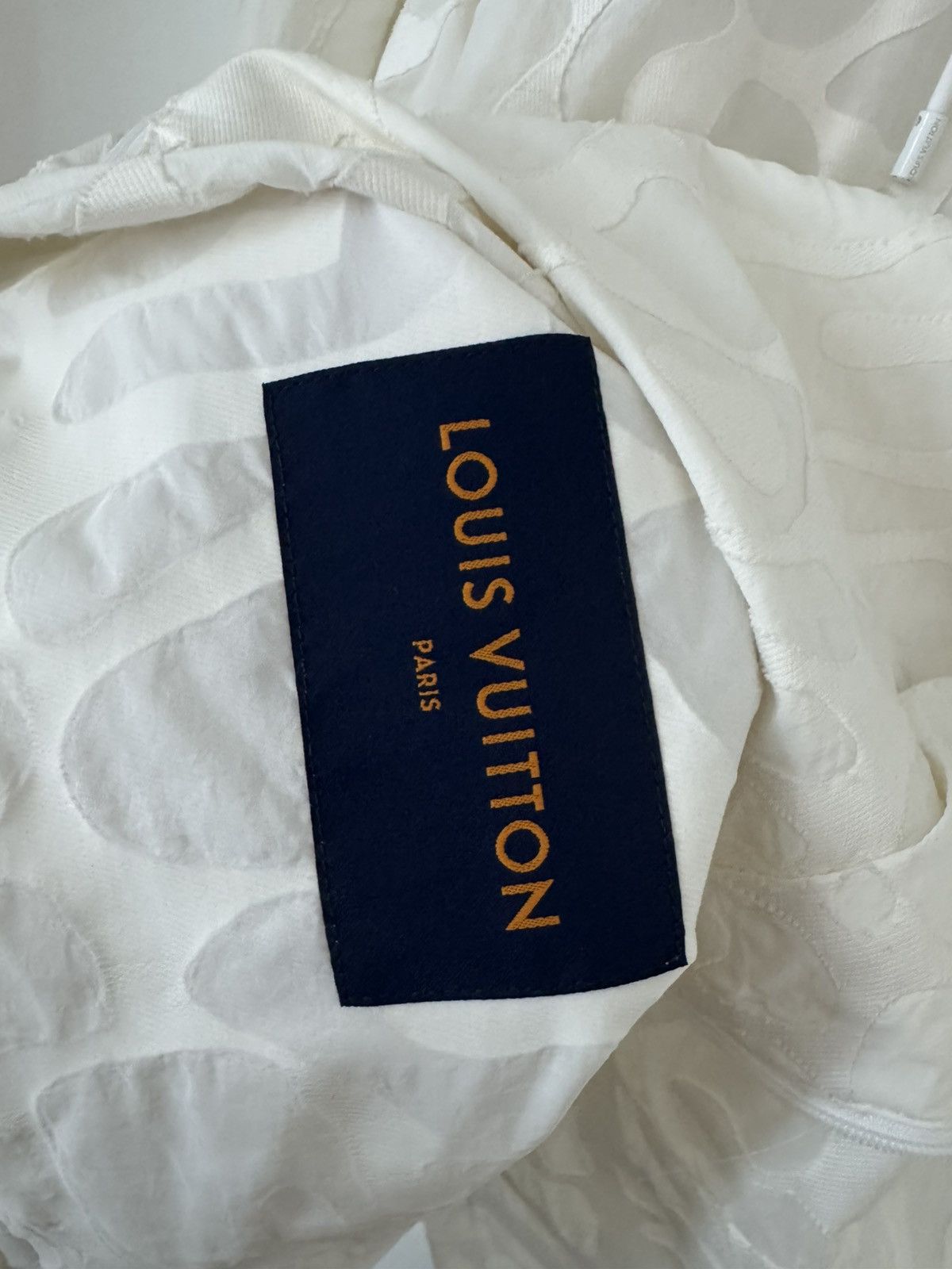 Louis Vuitton Louis Vuitton White Spellout Windbreaker Jacket – Size L Size US L / EU 52-54 / 3 - 8 Thumbnail