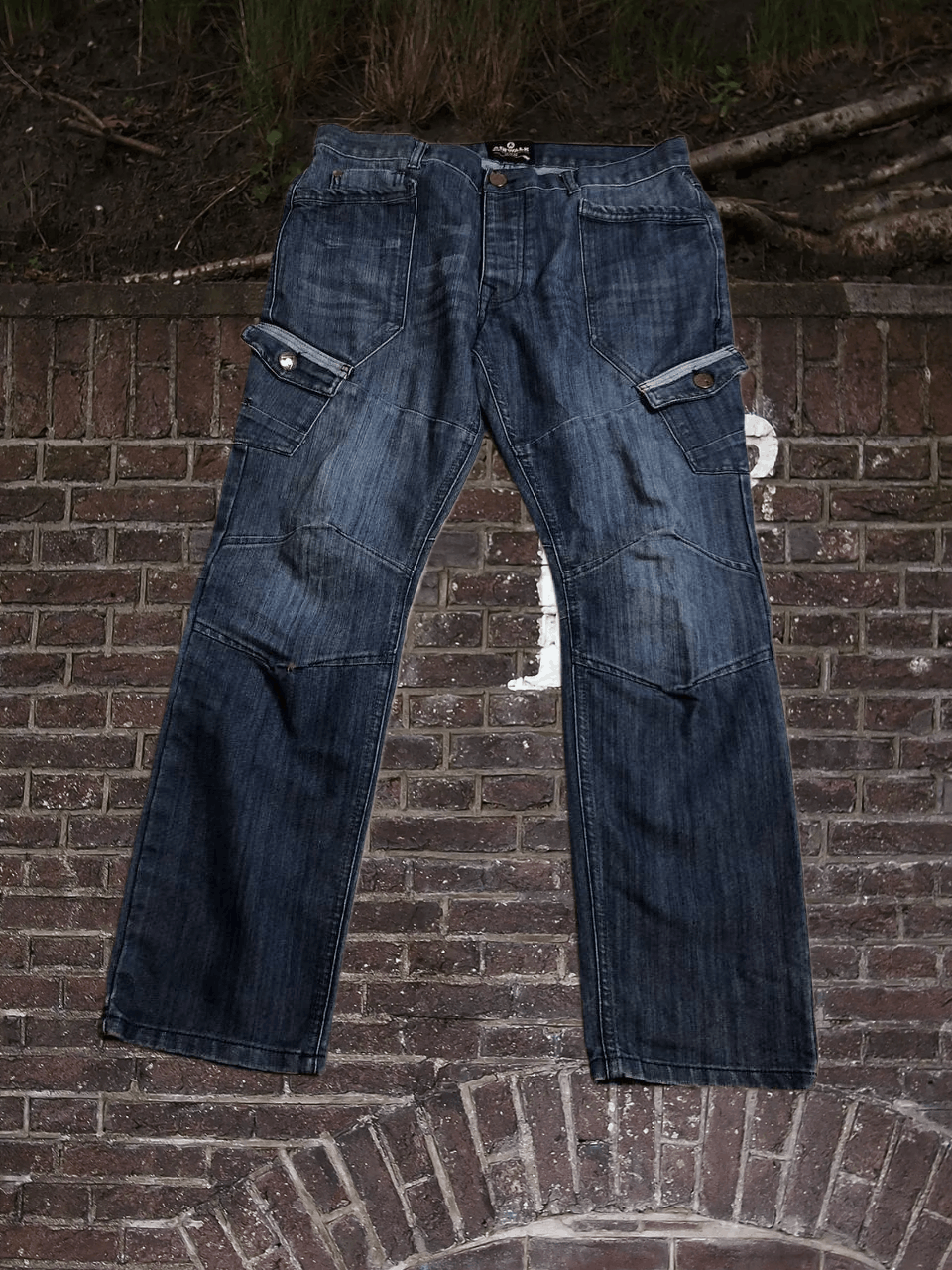 Airwalk Airwalk Men’s Straight Fit Denim Jeans Everyday Wear Size US 34 / EU 50 - 1 Thumbnail