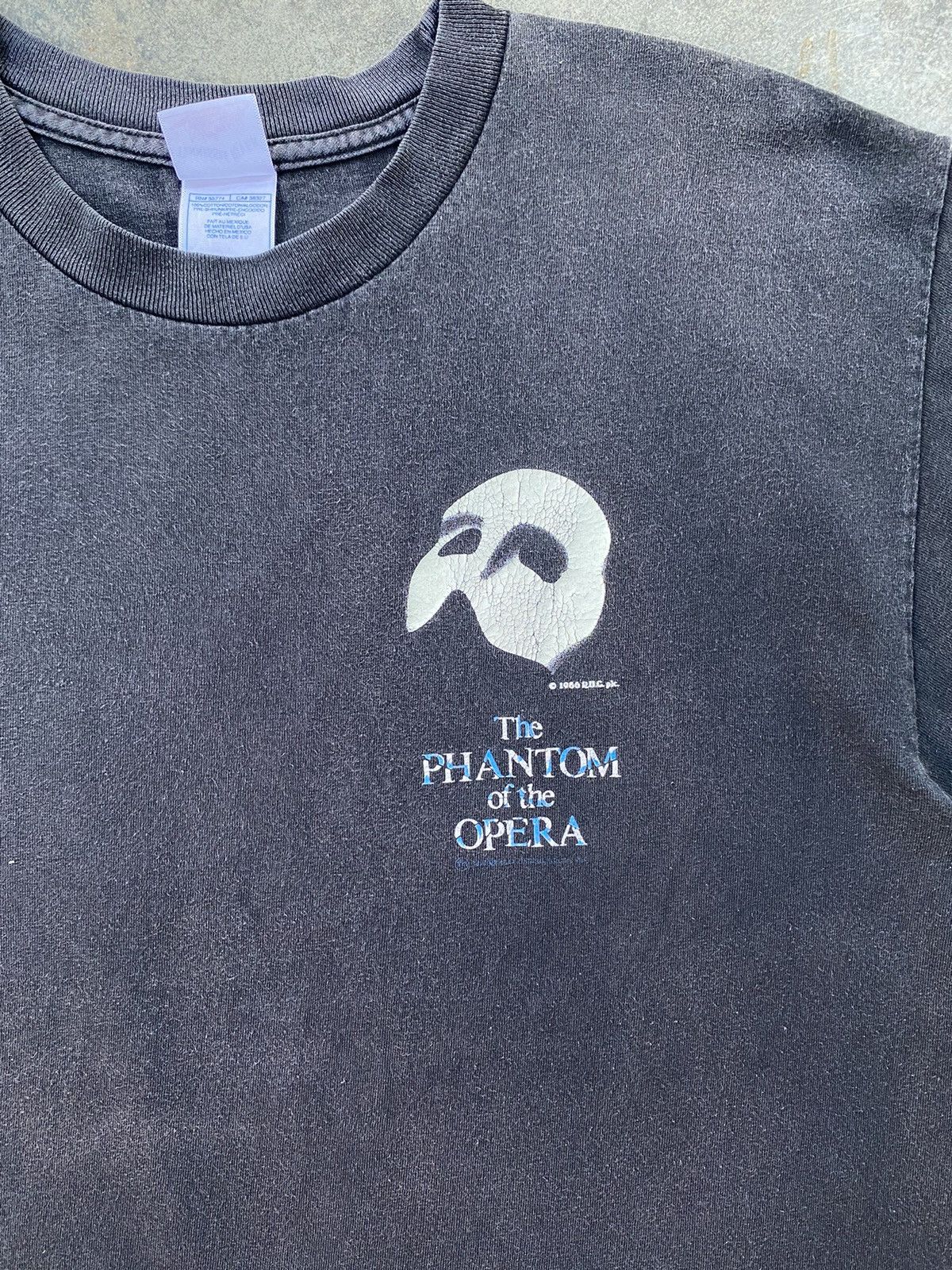 Vintage Rare🔥Original Vintage 1986 The Phantom of the Opera Tees Size US L / EU 52-54 / 3 - 3 Thumbnail