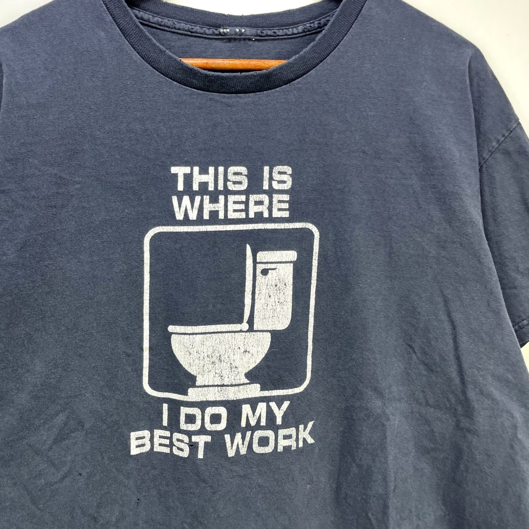 Vintage VINTAGE Novelty Faded Best Work Toilet Humour T Shirt XL Mens Size US XL / EU 56 / 4 - 2 Thumbnail