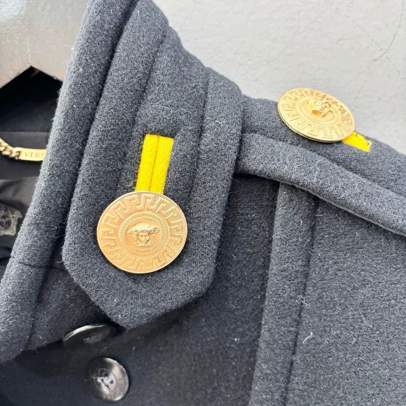 Versace Versace Medusa gold-buttoned wool woolen coat Size S / US 4 / IT 40 - 3 Thumbnail