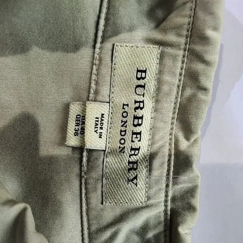Burberry Burberry Khaki Cotton Women's Trench Coat. Size L / US 10 / IT 46 - 3 Thumbnail