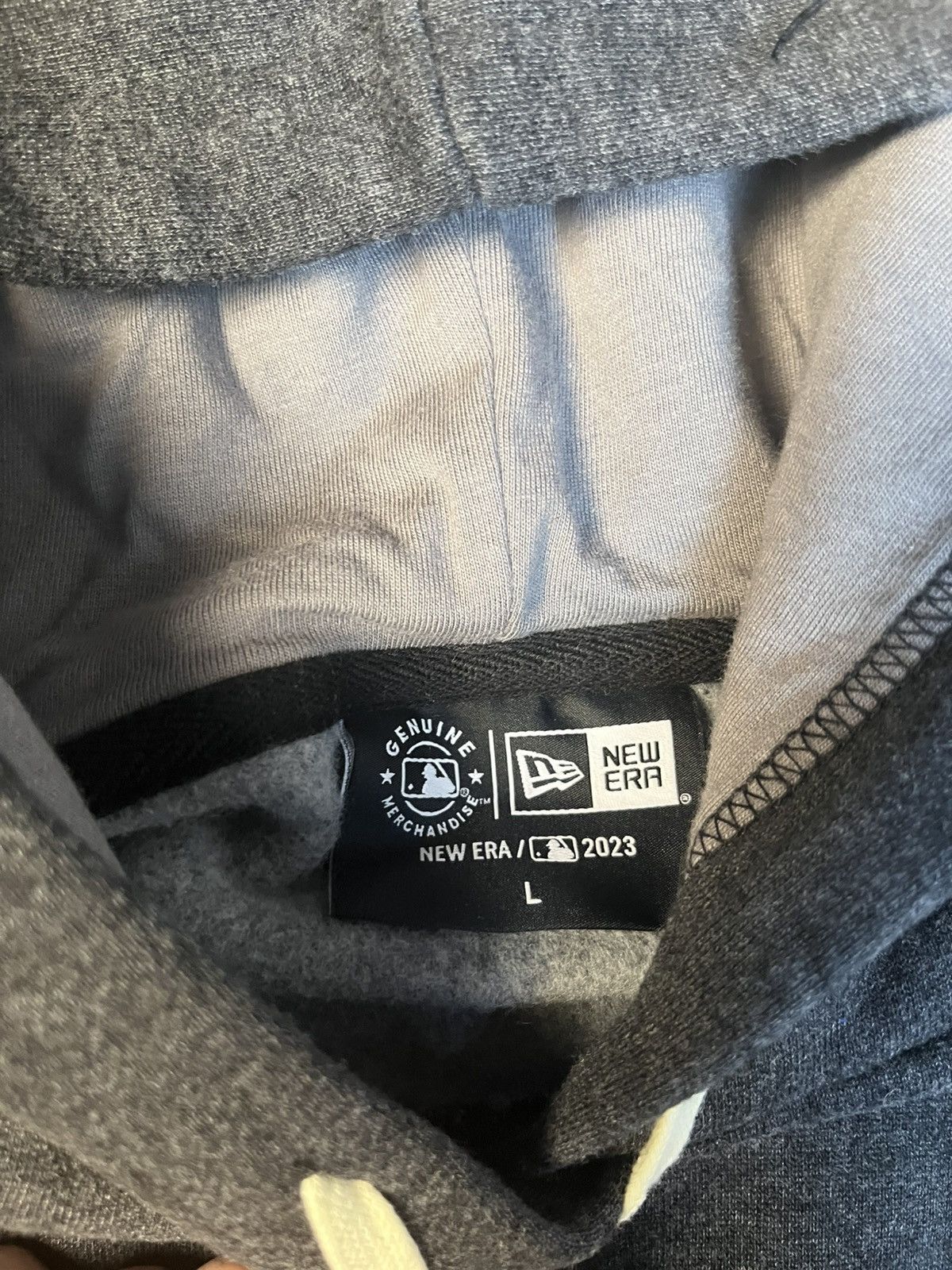 MLB New Era White Socks Hoodie Size US L / EU 52-54 / 3 - 4 Thumbnail