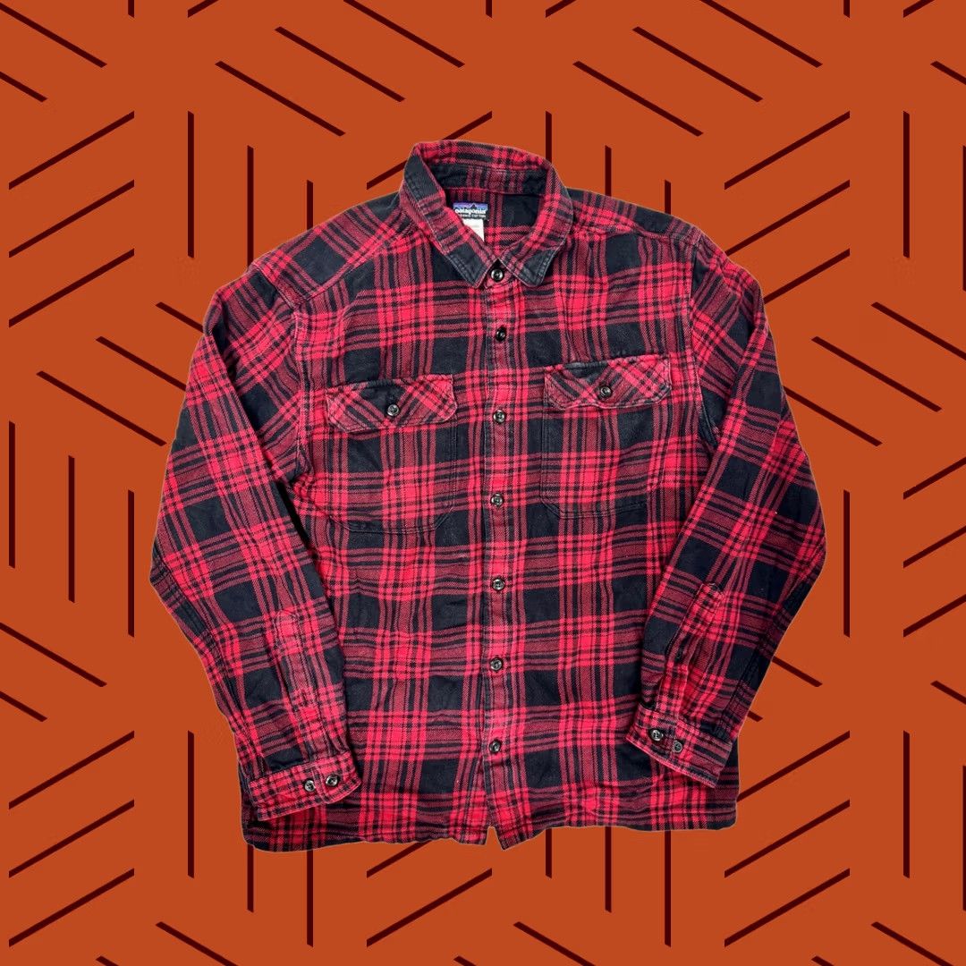 Patagonia Patagonia Men's Shirt Long Sleeve Red Plaid Flannel Size M Size US M / EU 48-50 / 2 - 1 Thumbnail