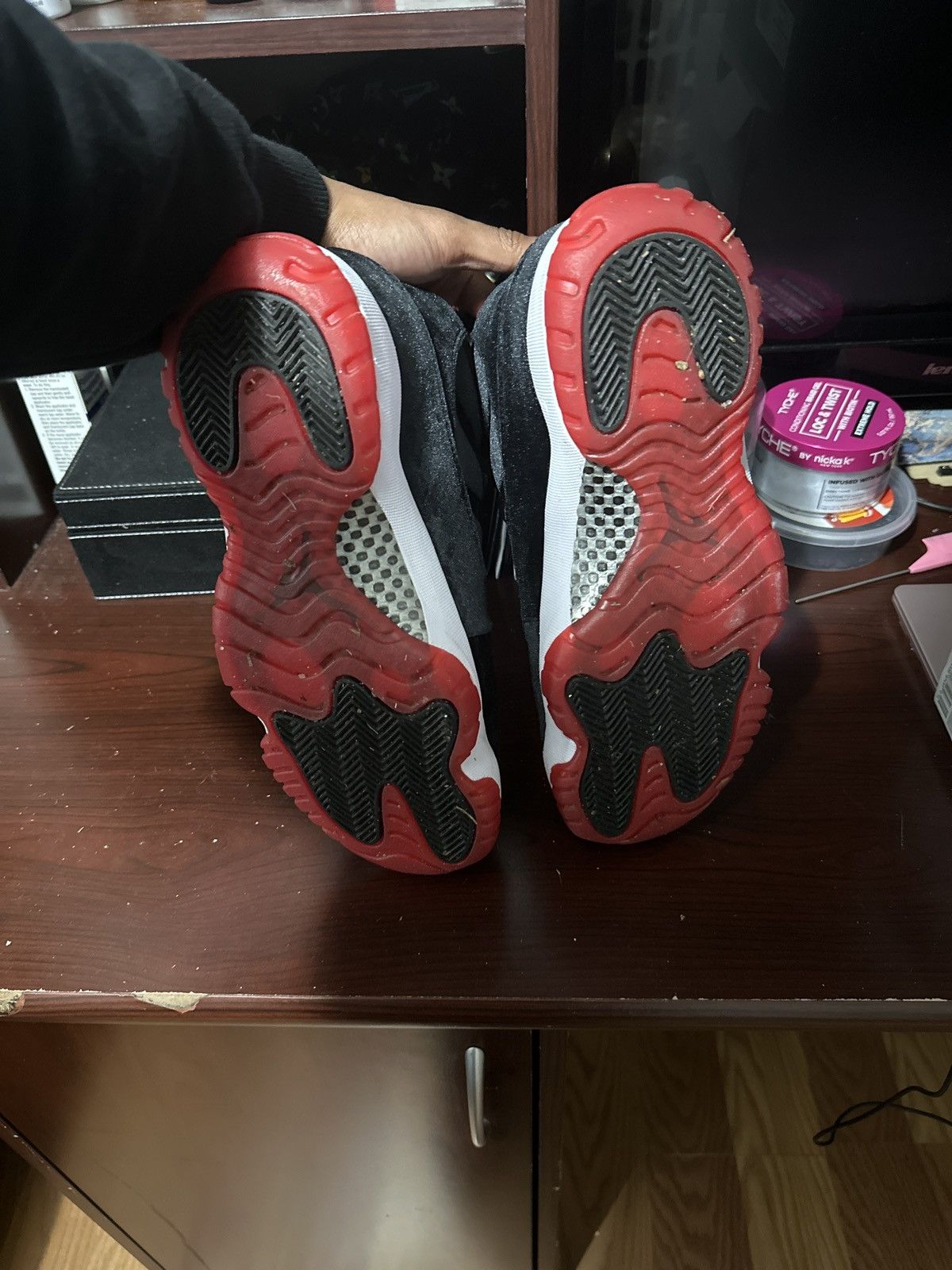 Jordan Brand Air Jordan 11 "Bred Velvet" sneakers - women Size US 10 / EU 43 - 2 Thumbnail