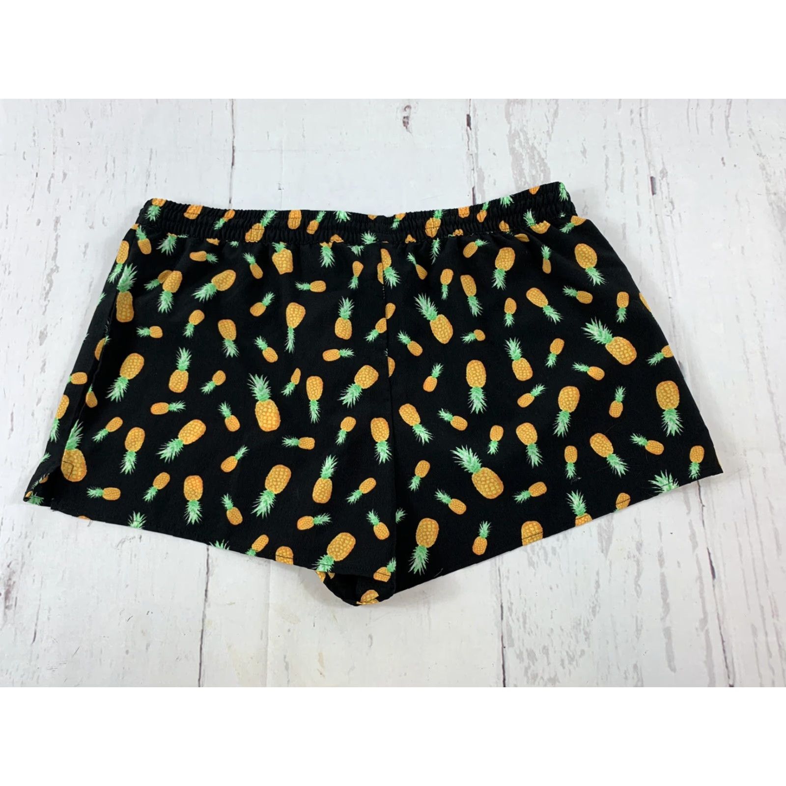 Vintage VINTAGE City Streets Shorts Pineapple Print Tie Waist Black Size L Women Paperbag Shorties Beach Casual 90s? Size 28" / US 6 / IT 42 - 3 Thumbnail