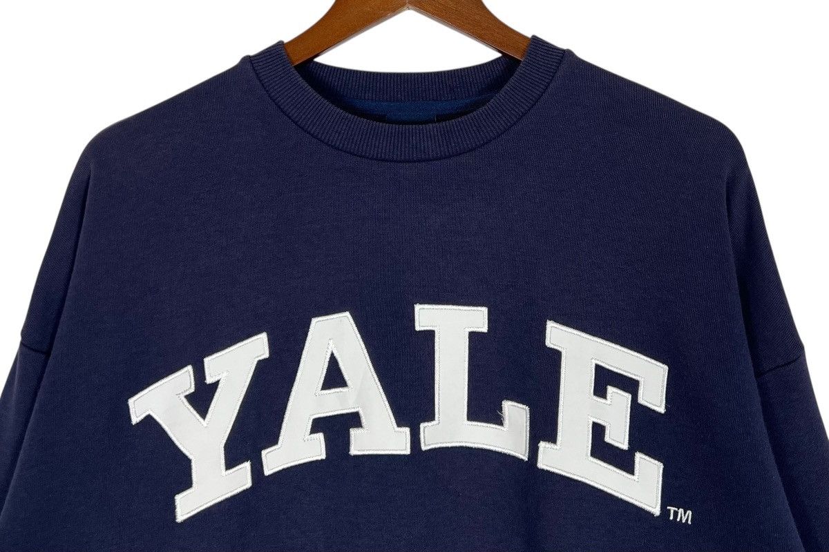 Vintage Vintage Yale University Sweatshirt Size US M / EU 48-50 / 2 - 4 Thumbnail